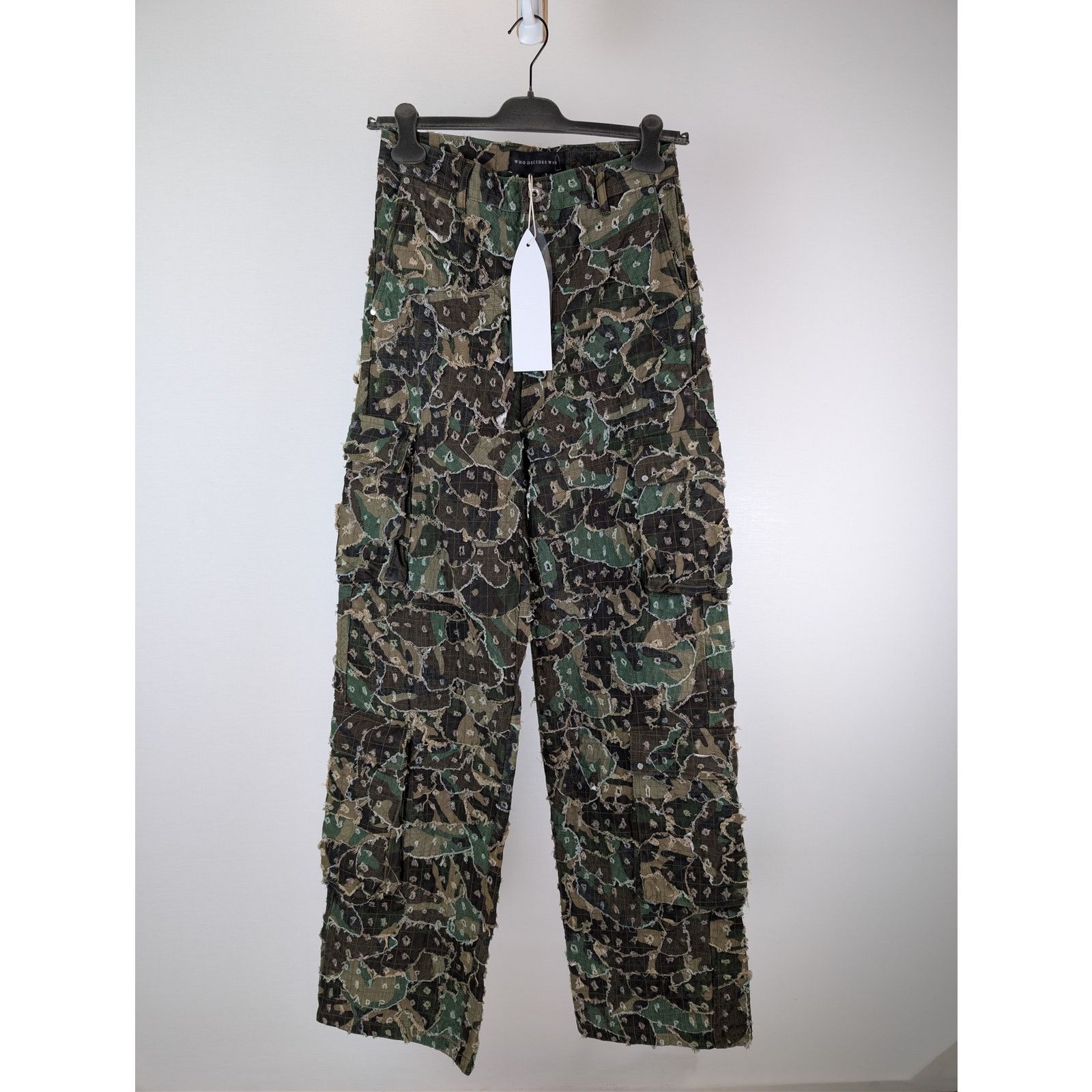 Who Decides War o1rshd1 Micro Distressed Cargo Pants in Olive Size US 30 / EU 46 - 1 Thumbnail