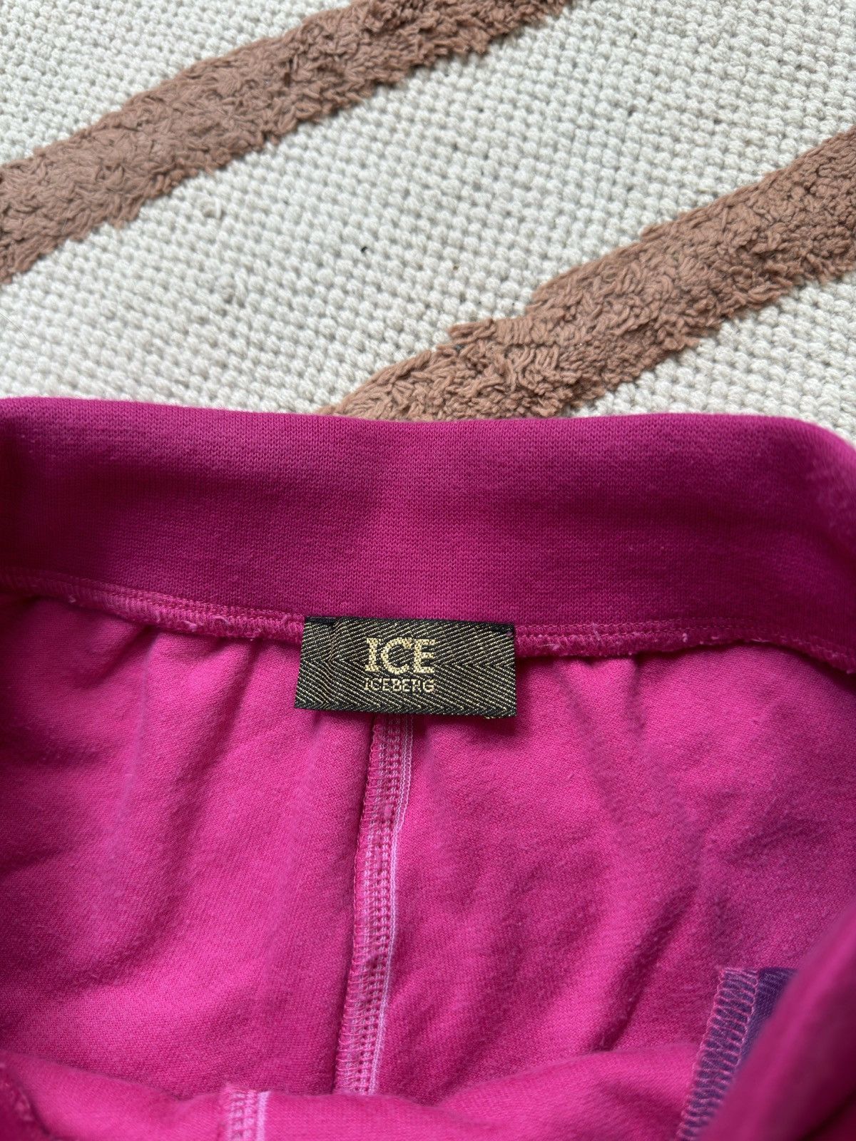 Iceberg VINTAGE ICEBERG VELOUR TRACKSUIT SHORTS/HOODIE Size S / US 4 / IT 40 - 9 Thumbnail