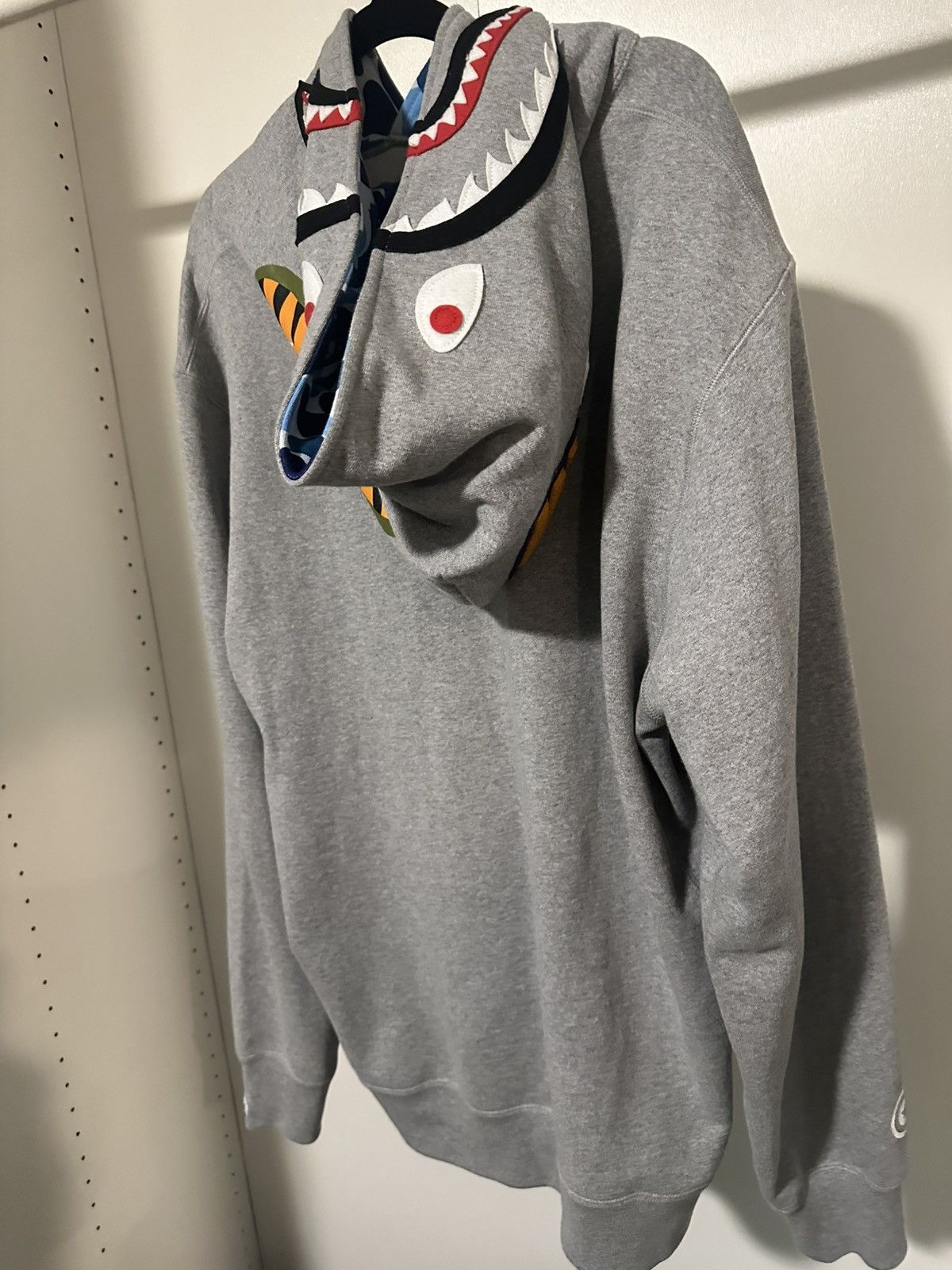 Bape Bape Grey Shark Hoodie Size US XXL / EU 58 / 5 - 2 Thumbnail