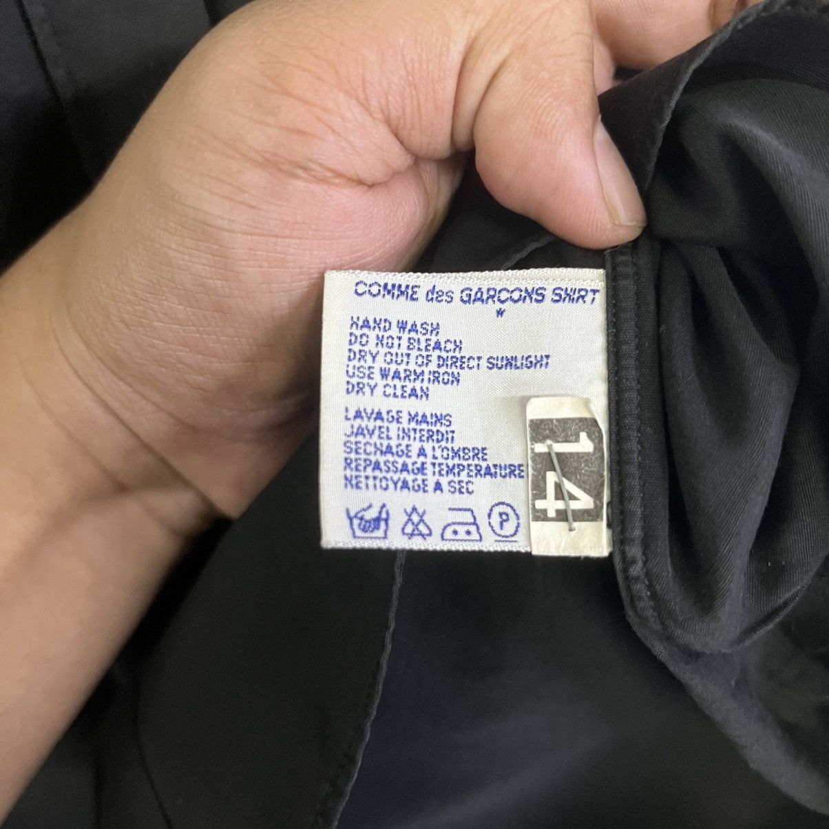 Comme des Garcons SHIRT COMME des GARCONS SHIRT Minimalist Black Button Shirt Size US M / EU 48-50 / 2 - 9 Thumbnail