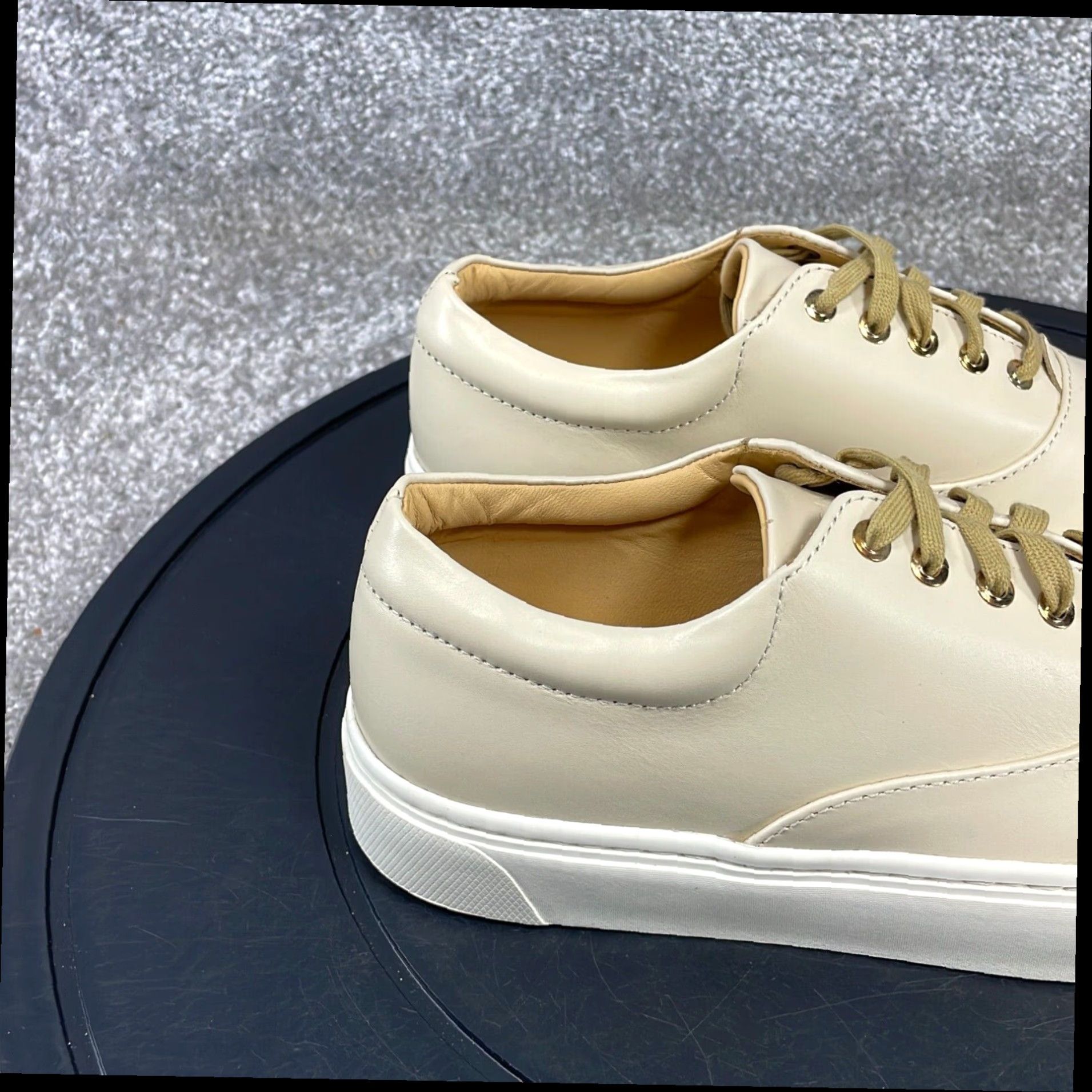 Nisolo Nisolo Elayna Sneaker Womens Size 5 Beige Leather Size US 5 / IT 35 - 6 Thumbnail