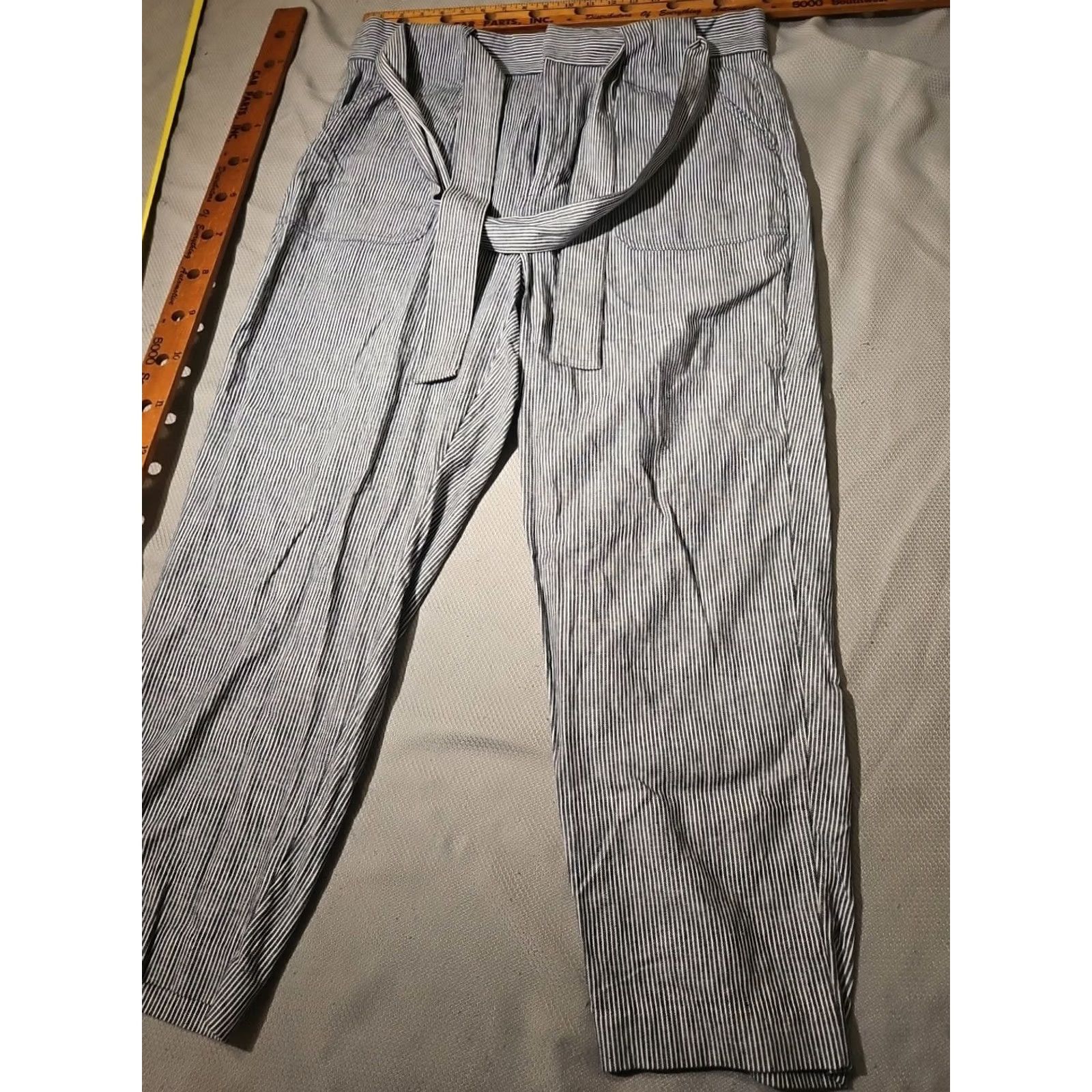 Banana Republic VINTAGE Banana Republic Pants Womens 16 Blue White Linen Blend Beltd Railroad Stripe Casual Workwear Jeans? No, Pants. Size 38" / US 16 / IT 52 - 5 Thumbnail