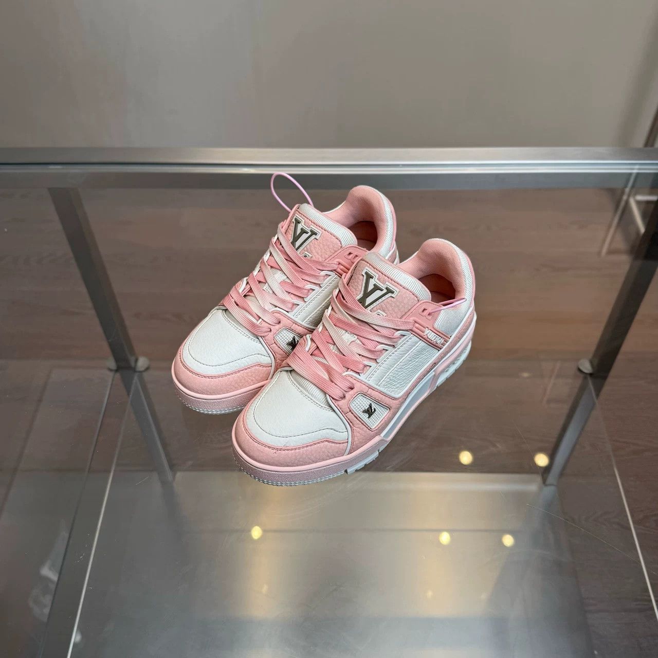 Louis Vuitton Louis Vuitton LV Trainer Pink White Size US 4.5 / IT 34.5 - 1 Thumbnail