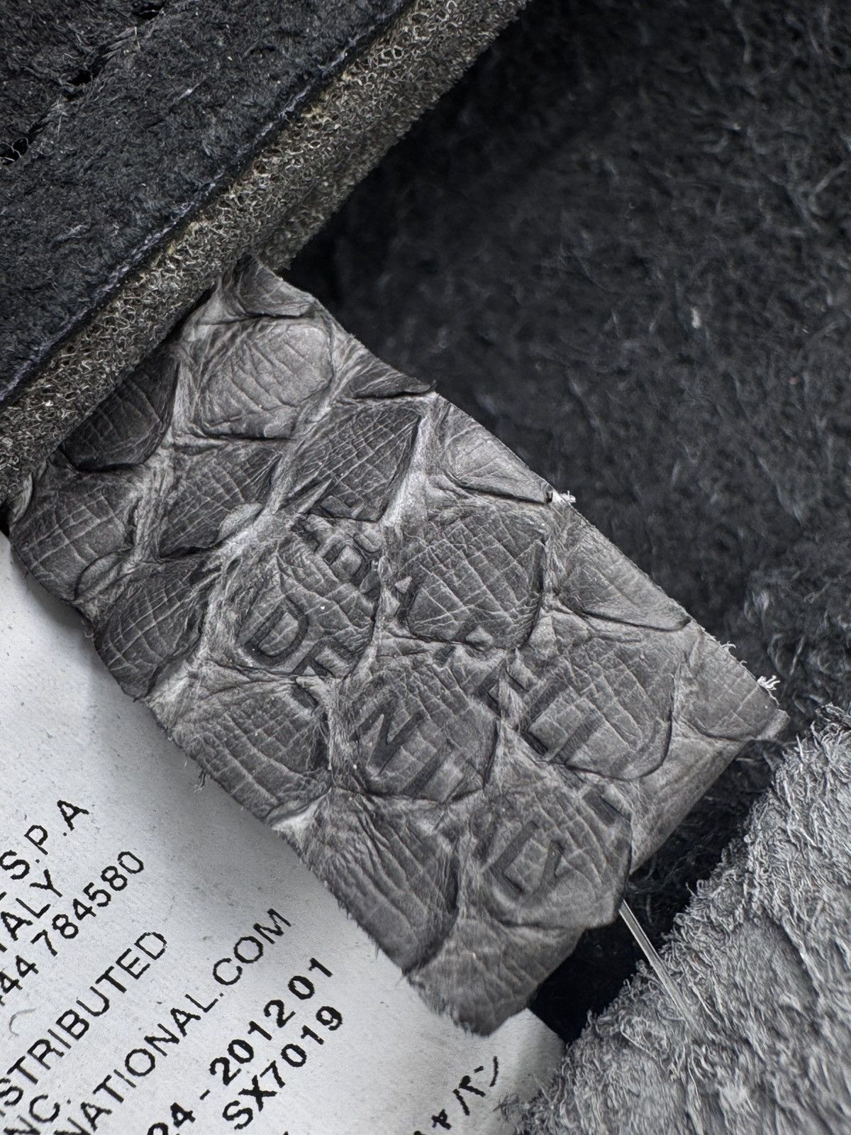 Maison Margiela RARE Maison Margiela 11 Real Python Effect Clutch Size ONE SIZE - 14 Thumbnail