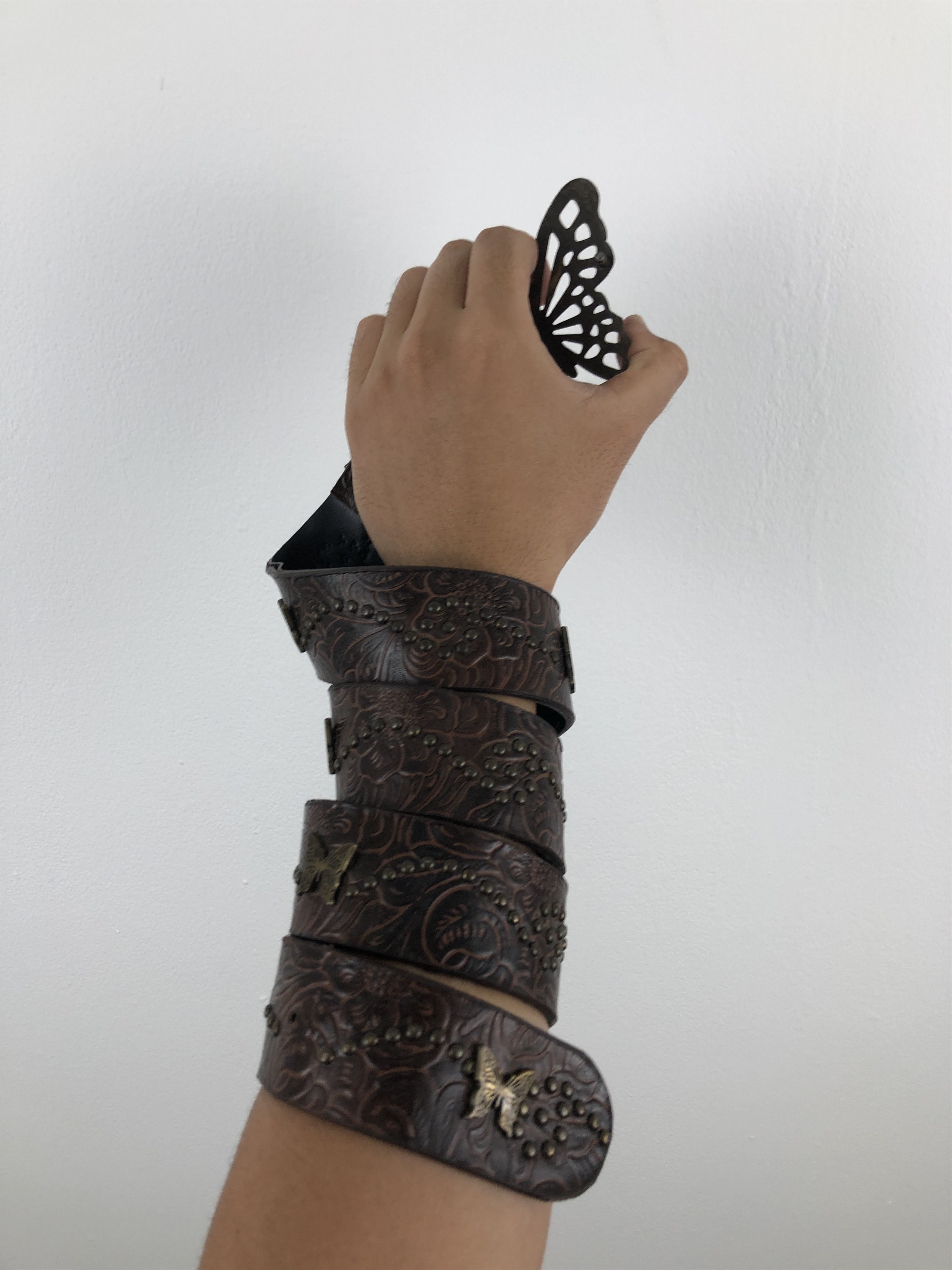 Japanese Brand Vintage Japanese Brand Butterfly Head Buckle Belt B0012 Size ONE SIZE - 2 Thumbnail