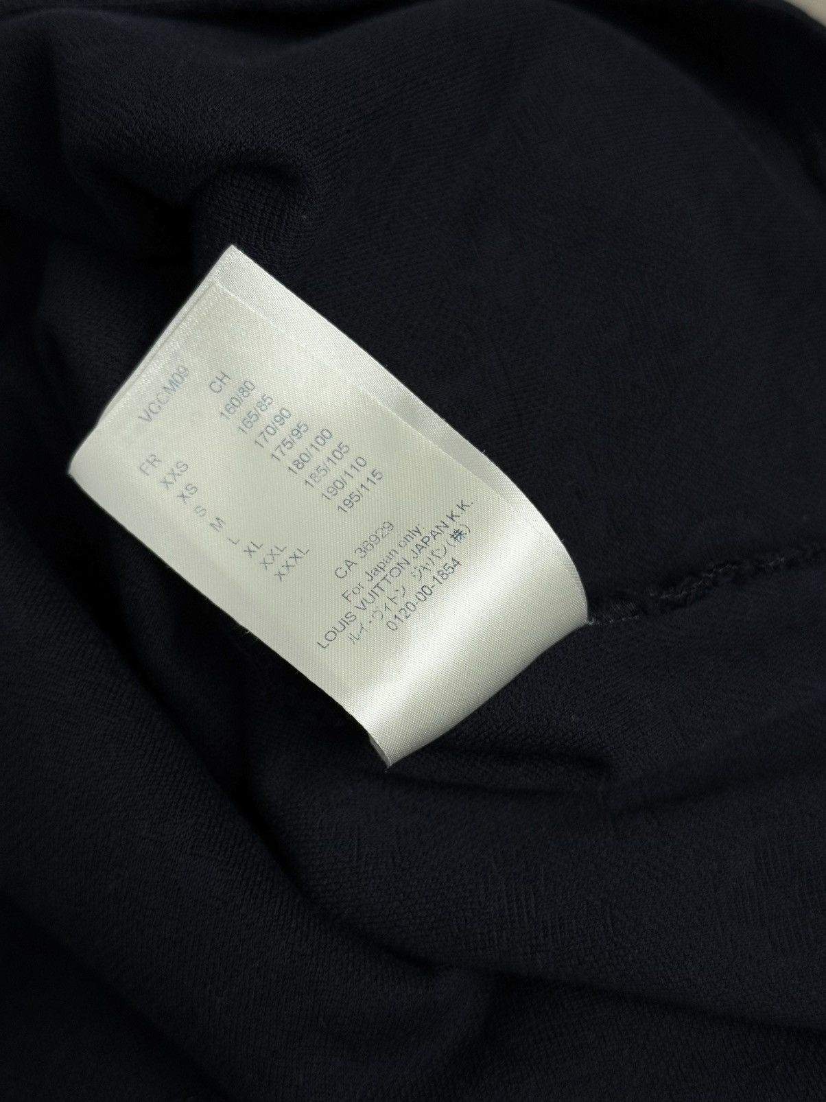 Louis Vuitton LOUIS VUITTON t-shirt Monogram navy 3D Pocket MEN size S Size US S / EU 44-46 / 1 - 9 Thumbnail