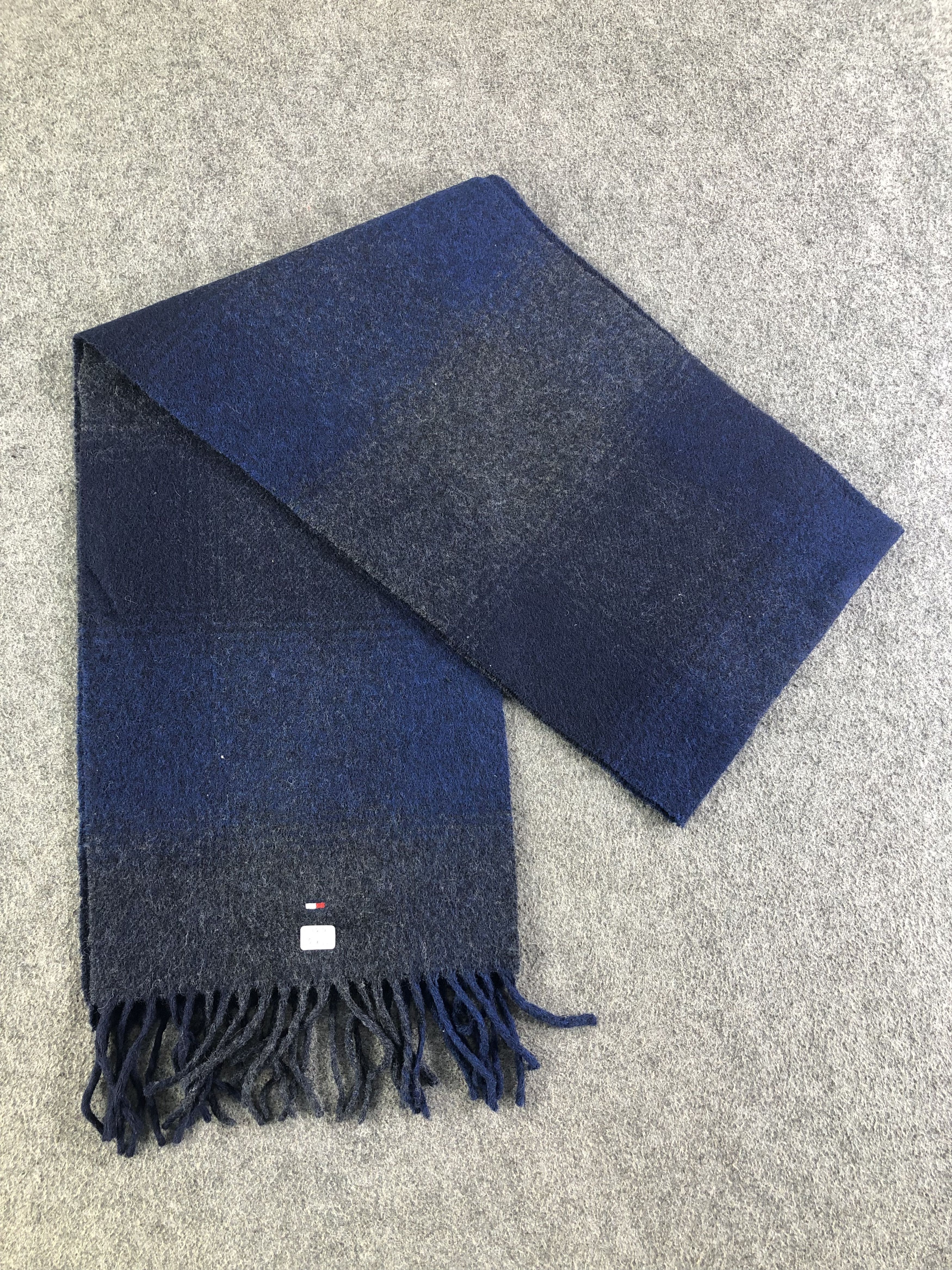 Tommy Hilfiger Tommy Hilfiger Scarf / Muffler / Neckwear Size ONE SIZE - 4 Thumbnail