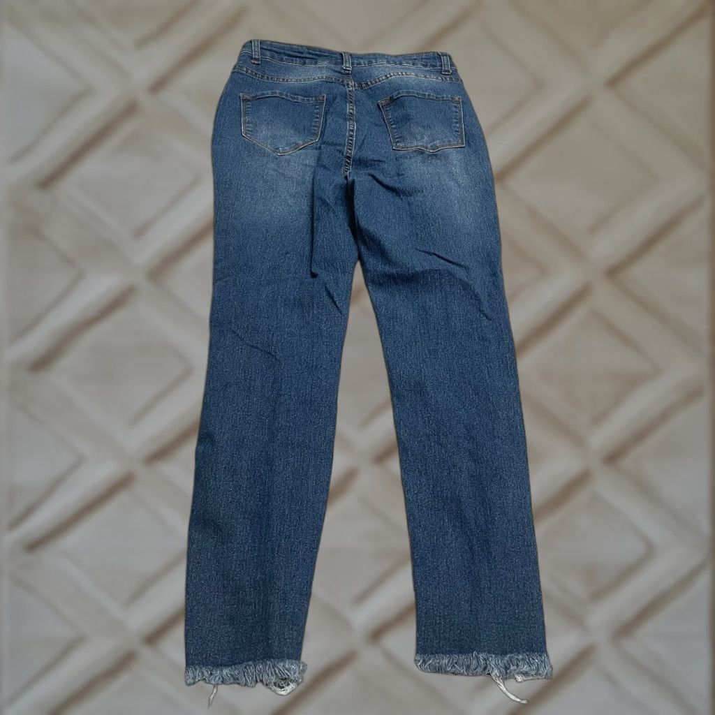 Vintage B.O.B Jeans Distressed Skinny Denim 28x26 Juniors 13/14 Blue Dark Wash High Rise Women Womens Jeans Size 34" / US 12 / IT 48 - 1 Thumbnail