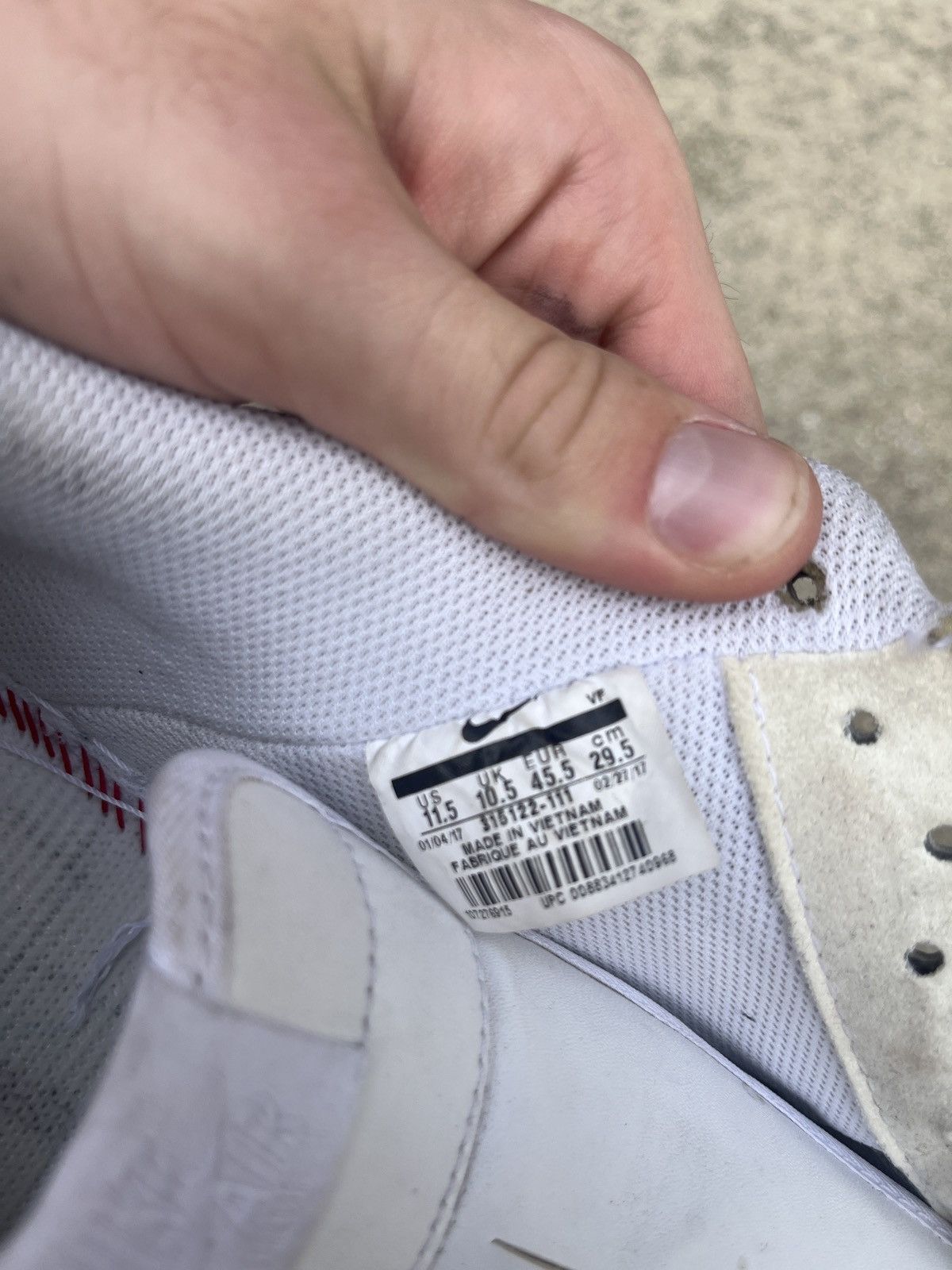Nike Nike Air Force 1 Size US 11.5 / EU 44-45 - 4 Thumbnail