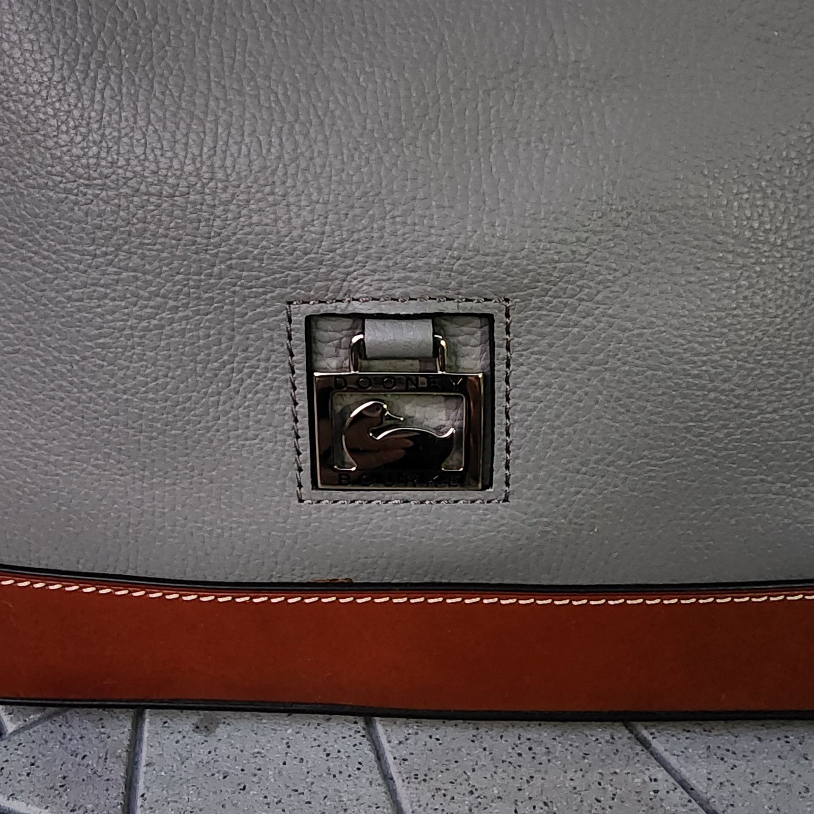 Dooney & Bourke Dooney & Bourke Chelsea Pebble Grain Leather Shopper Tote Size ONE SIZE - 4 Thumbnail