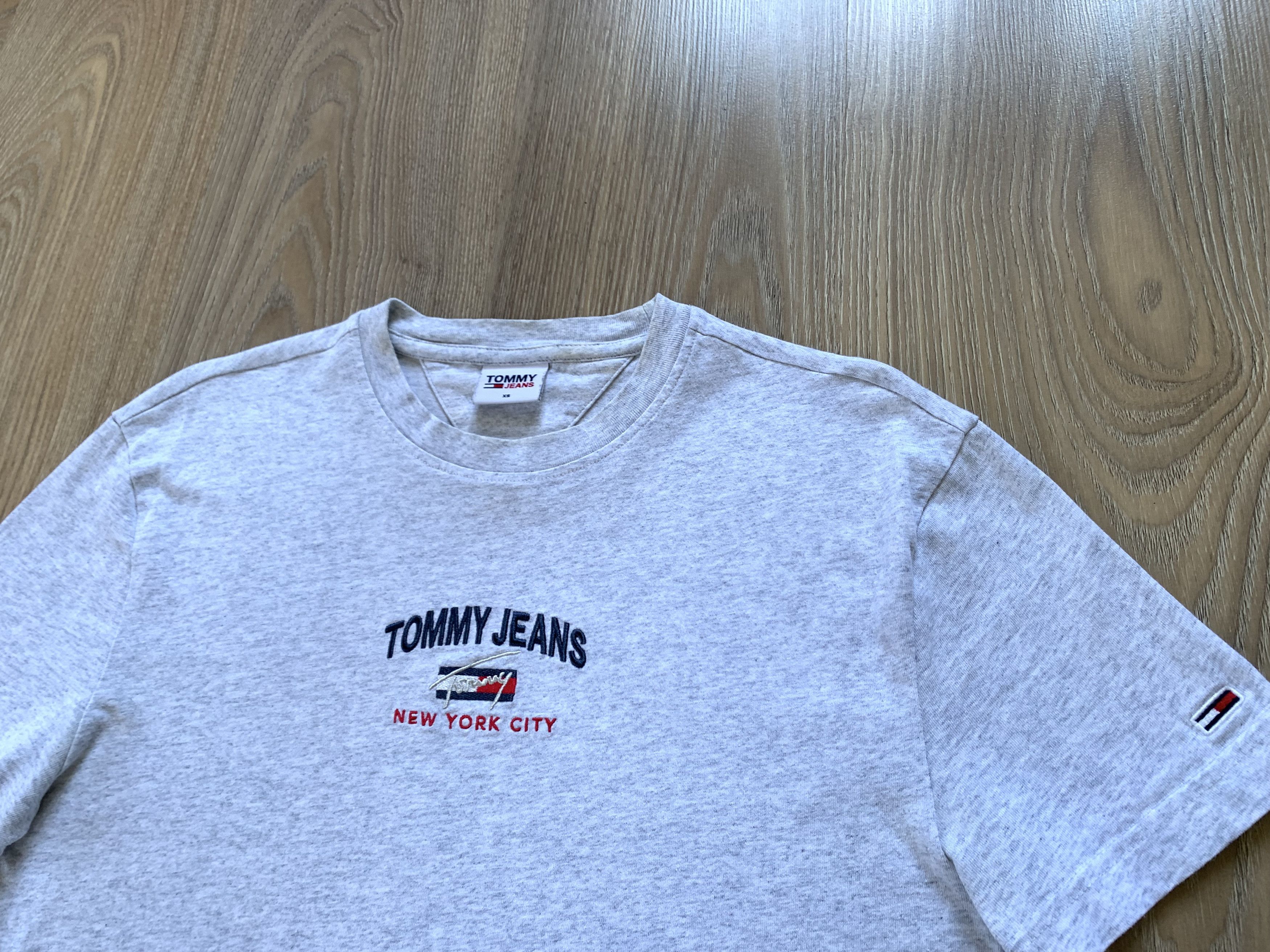 Tommy Hilfiger × Tommy Jeans Tommy Hilfiger Jeans Flag T Shirt Size US XS / EU 42 / 0 - 5 Thumbnail