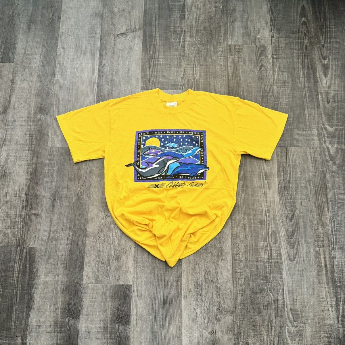 Vintage CELEBRITY CRUISES • VNTG "Dolphin" Pre-Shrunk Tee (XL) Size US XL / EU 56 / 4 - 1 Thumbnail