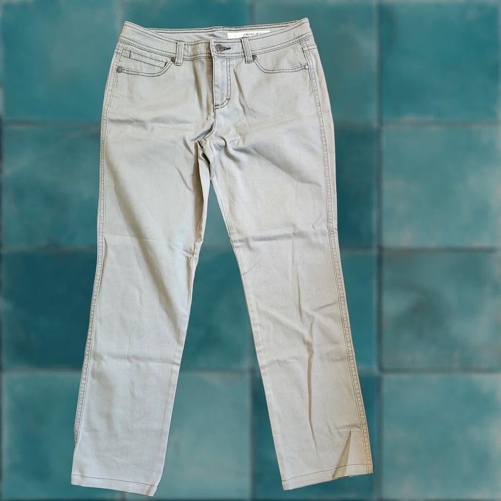 DKNY DKNY Women's Jeans - Khaki Gray - Size 6 - Cotton Spandex - Regular Fit - Zip Button Closure - Machine Washable - Solid - VAT? Size 28" / US 6 / IT 42 - 1 Thumbnail