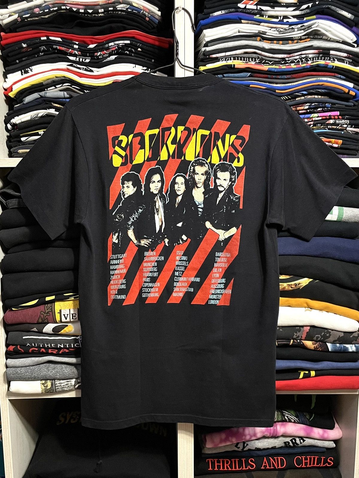 Band Tees Vintage 1988 Scorpions Tour Concert Rock Metal Band T-Shirt Size US M / EU 48-50 / 2 - 14 Thumbnail