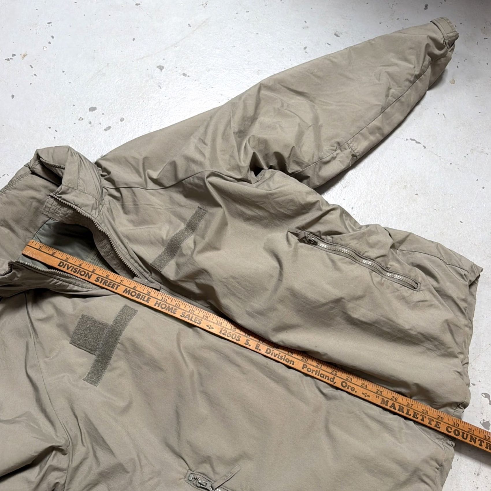 Wild Things Wild Things Extreme Cold Weather Parka Jacket ECWCS Primaloft Made USA M-Long Jacket Parka Military Army Tactical Insulated Unisex Adults Gray XS? Size US M / EU 48-50 / 2 - 5 Thumbnail