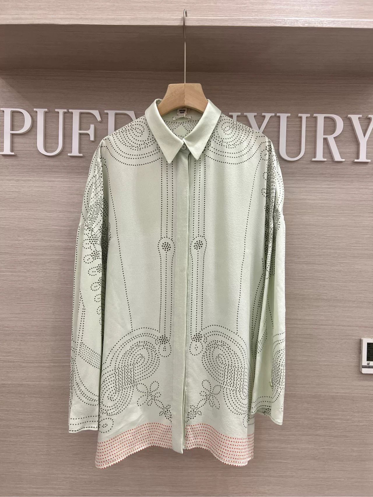 Hermes Hermes Mint Green Silk Shirt Size 34 Size US S / EU 44-46 / 1 - 1 Thumbnail