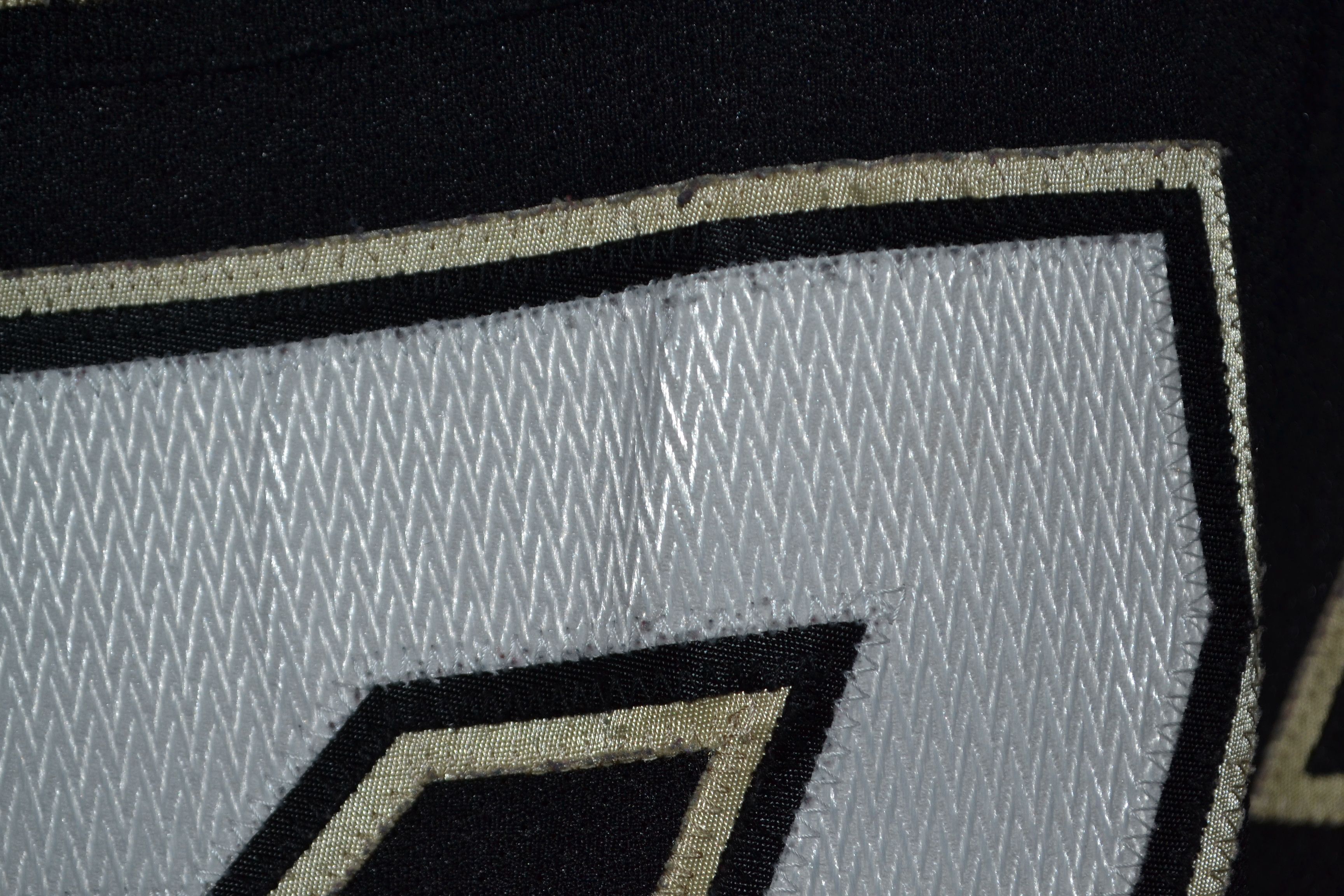 Ccm Pittsburgh Penguins Vintage Malkin 71 CCM Jersey Fight Strap Size US S / EU 44-46 / 1 - 12 Thumbnail