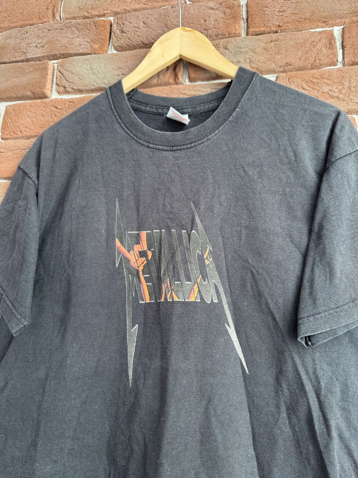 Band Tees Rare Vintage 00s Metallica Heavy Metal Band M Black Tee Y2K Size US M / EU 48-50 / 2 - 4 Thumbnail
