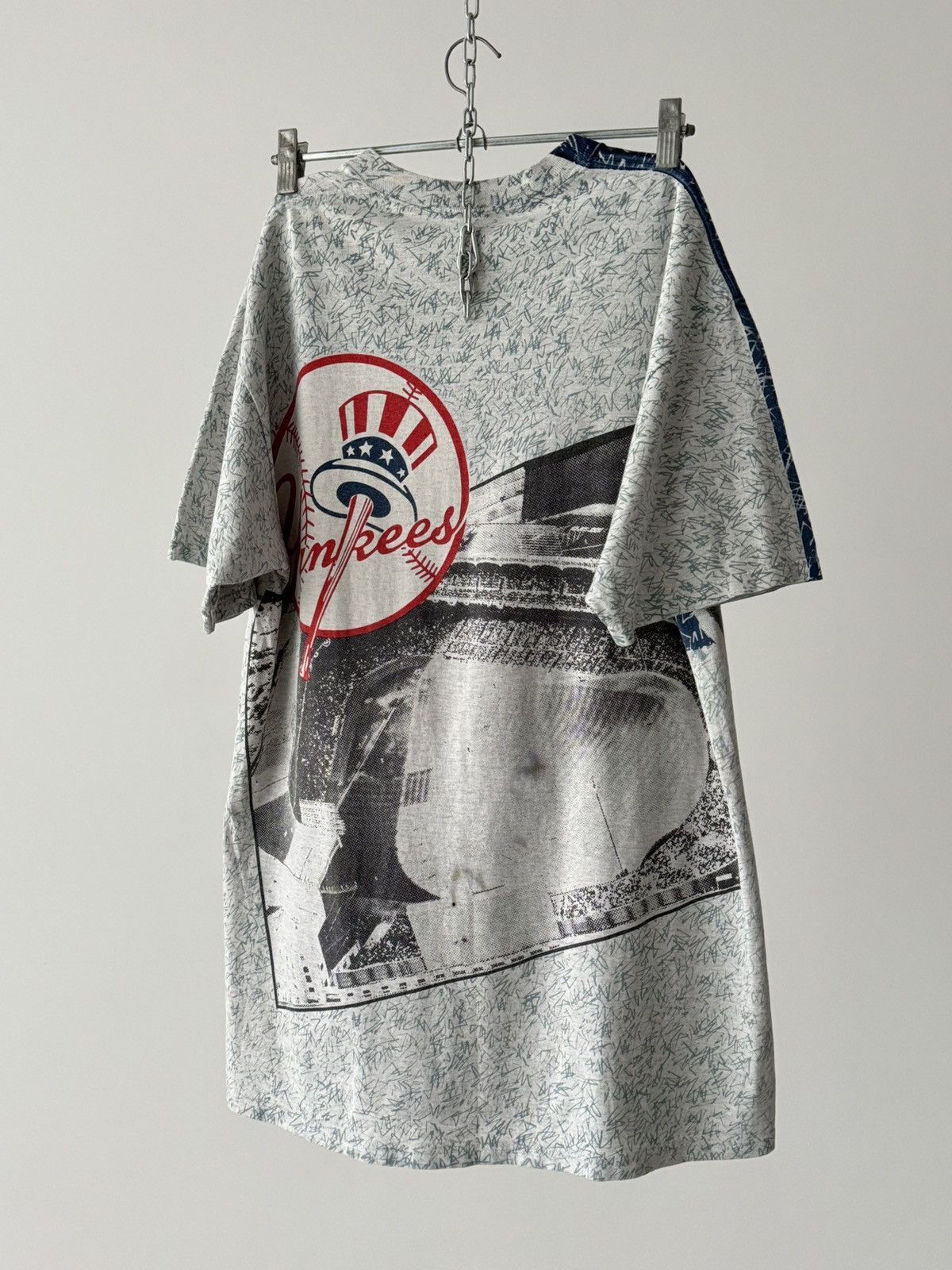 MLB × Starter × Vintage Vintage 90s MLB New York Yankees Over Printed T-Shirt Size US L / EU 52-54 / 3 - 5 Thumbnail