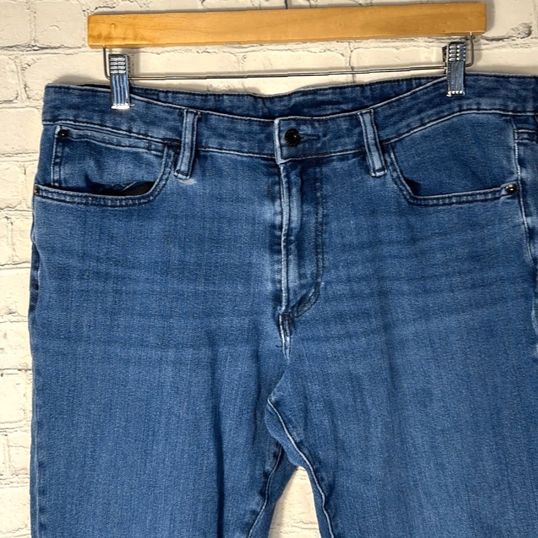 Bonobos Bonobos Jeans Mens Slim Fit Jeans Premium Stretch Medium Wash Denim W38 x L30 Blue Athletic Men's Jeans Slim Fit W38 L30 Regular 38 x 30 Blue Size US 38 / EU 54 - 2 Thumbnail