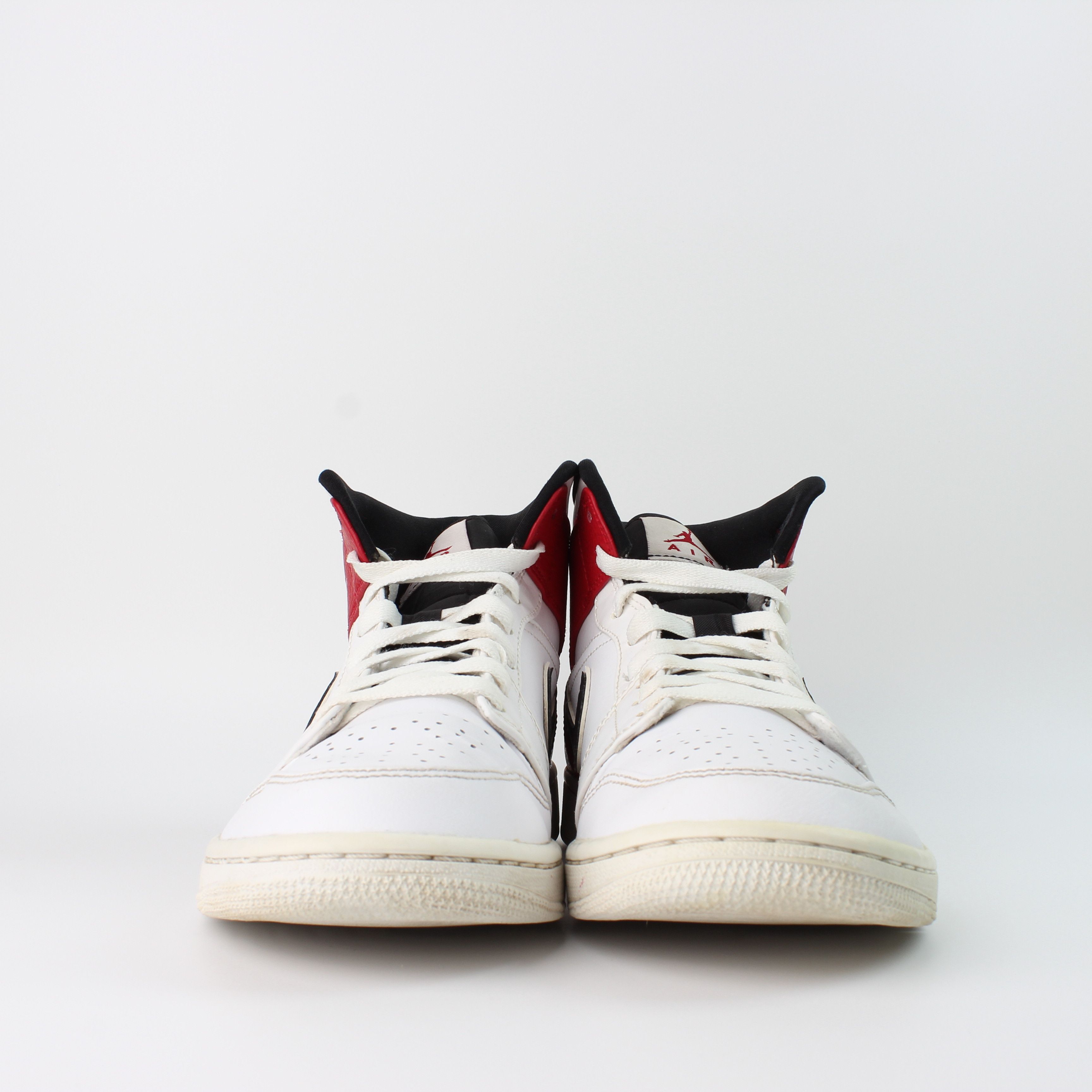 Nike Jordan 1 Mid White Chicago 554724-116 Size US 9.5 / EU 42-43 - 2 Thumbnail
