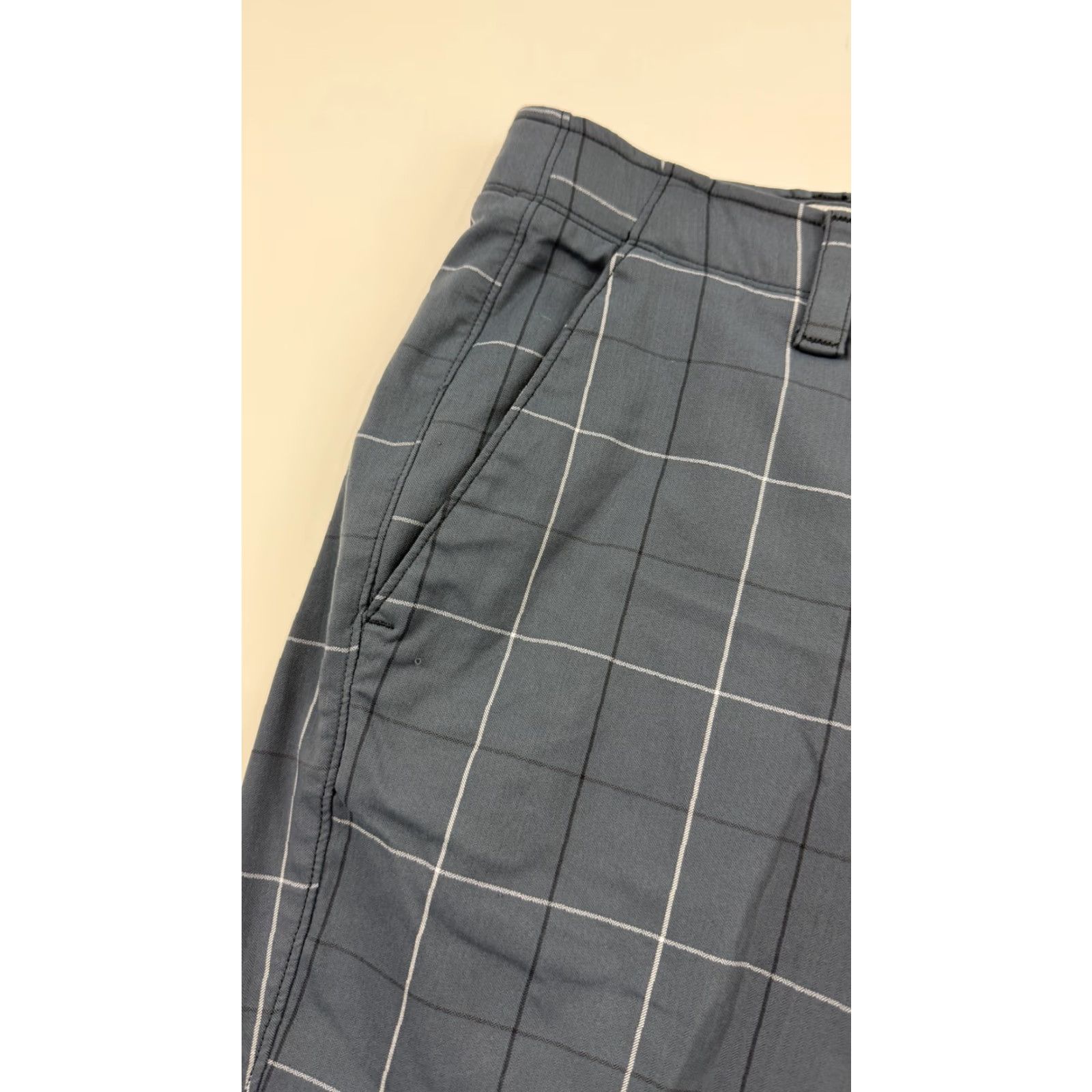 Under Armour Under Armour Shorts Mens 40 Blue Plaid HeatGear Golf Lightweight Performance Size US 40 / EU 56 - 3 Thumbnail