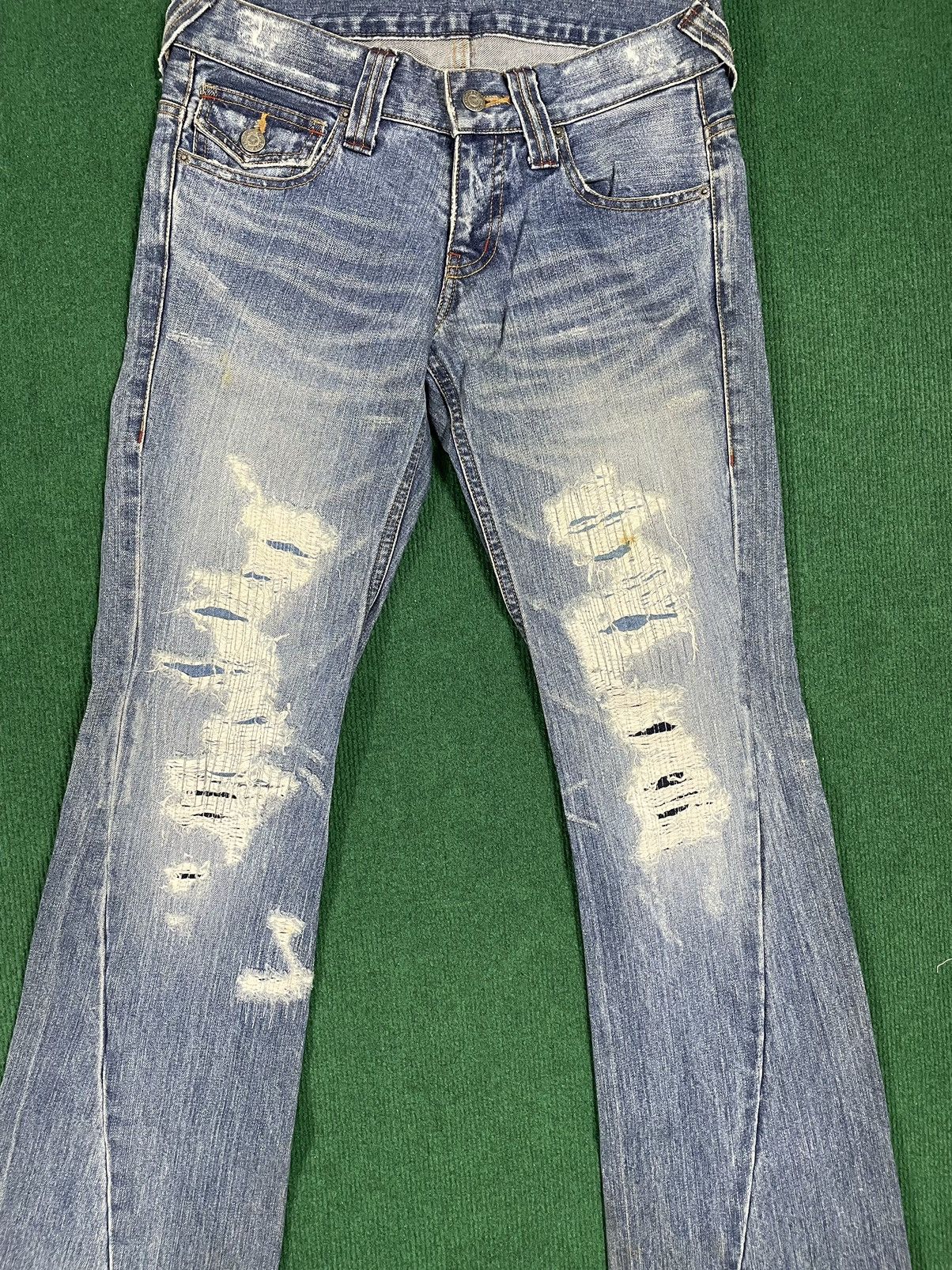 Japanese Brand Distressed Tornado Mart Flairs Cut Jeans Size US 32 / EU 48 - 3 Thumbnail