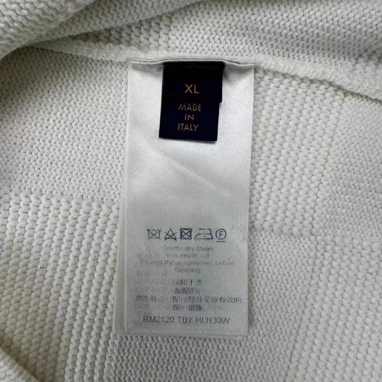 Louis Vuitton Louis Vuitton pin-embroidered logo knit sweater XL Size US XL / EU 56 / 4 - 4 Thumbnail