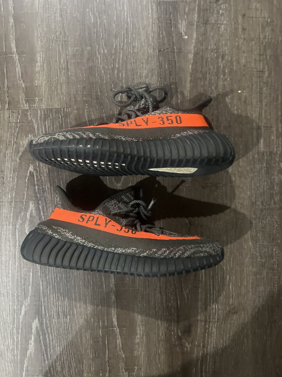 Yeezy Yeezy Boost 350 V2 'Carbon Beluga Size US 9 / EU 42 - 3 Thumbnail