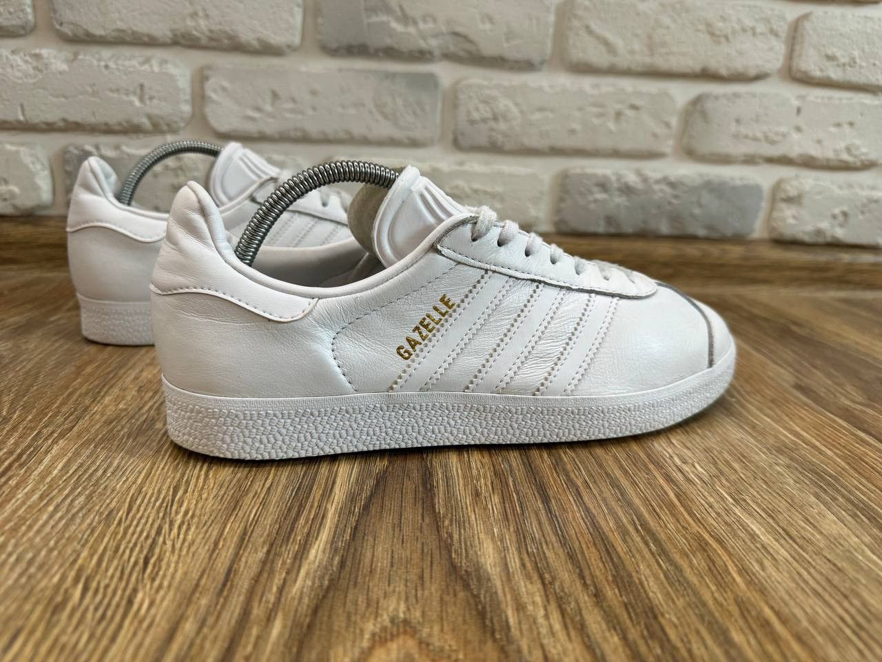 Vintage ADIDAS GAZELLE SHOES WHITE SNEAKERS Mens Size 39.5 Size US 6.5 / EU 39-40 - 5 Thumbnail