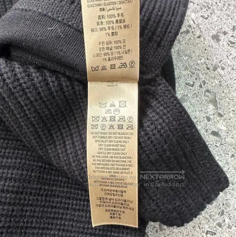 Burberry Burberry Wool Logo Women's Long Sleeve Sweater. Size M / US 6-8 / IT 42-44 - 4 Thumbnail