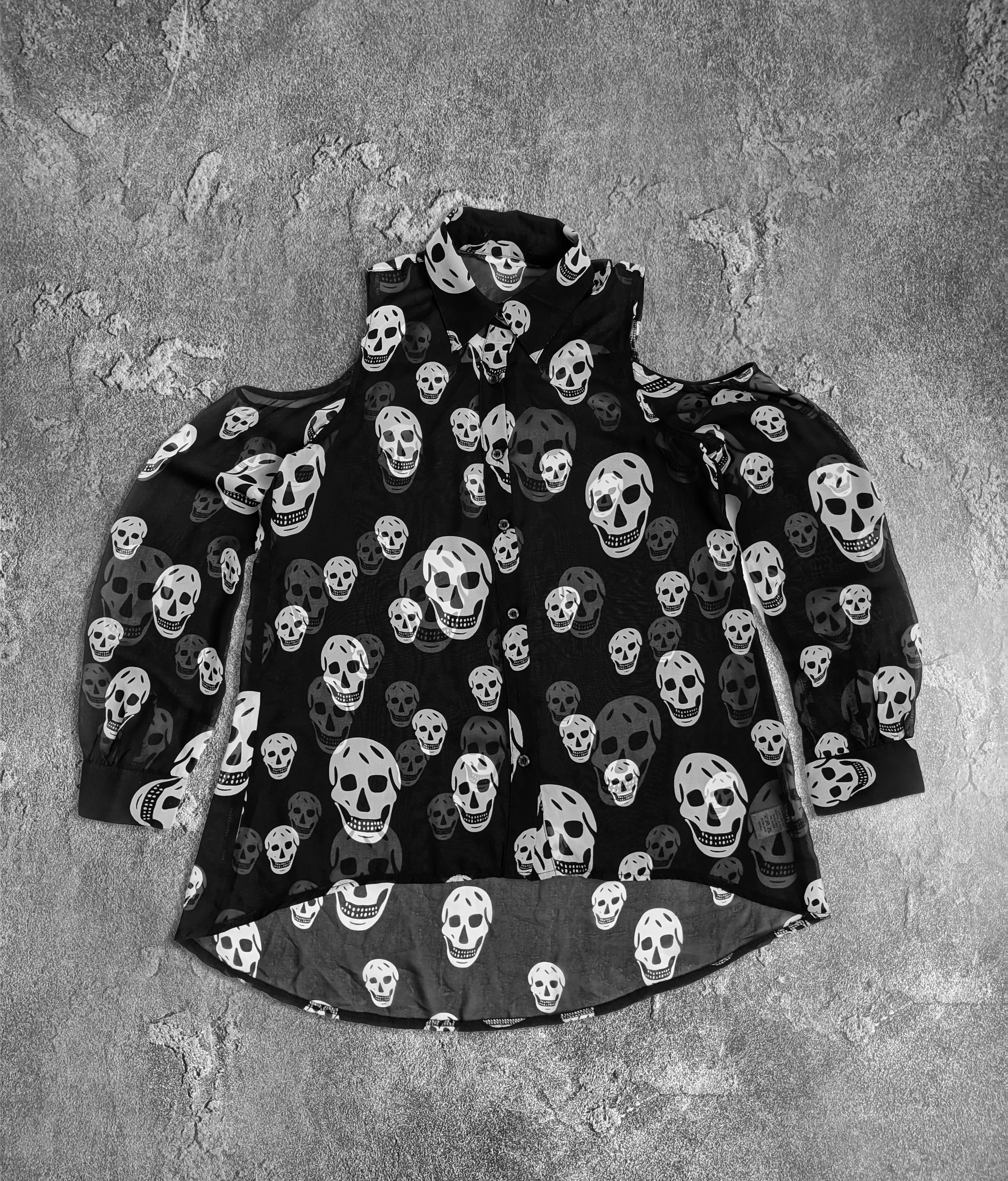 Japanese Brand vintage skull long sleeve y2k gothic Alexander McQueen style Size ONE SIZE - 1 Thumbnail
