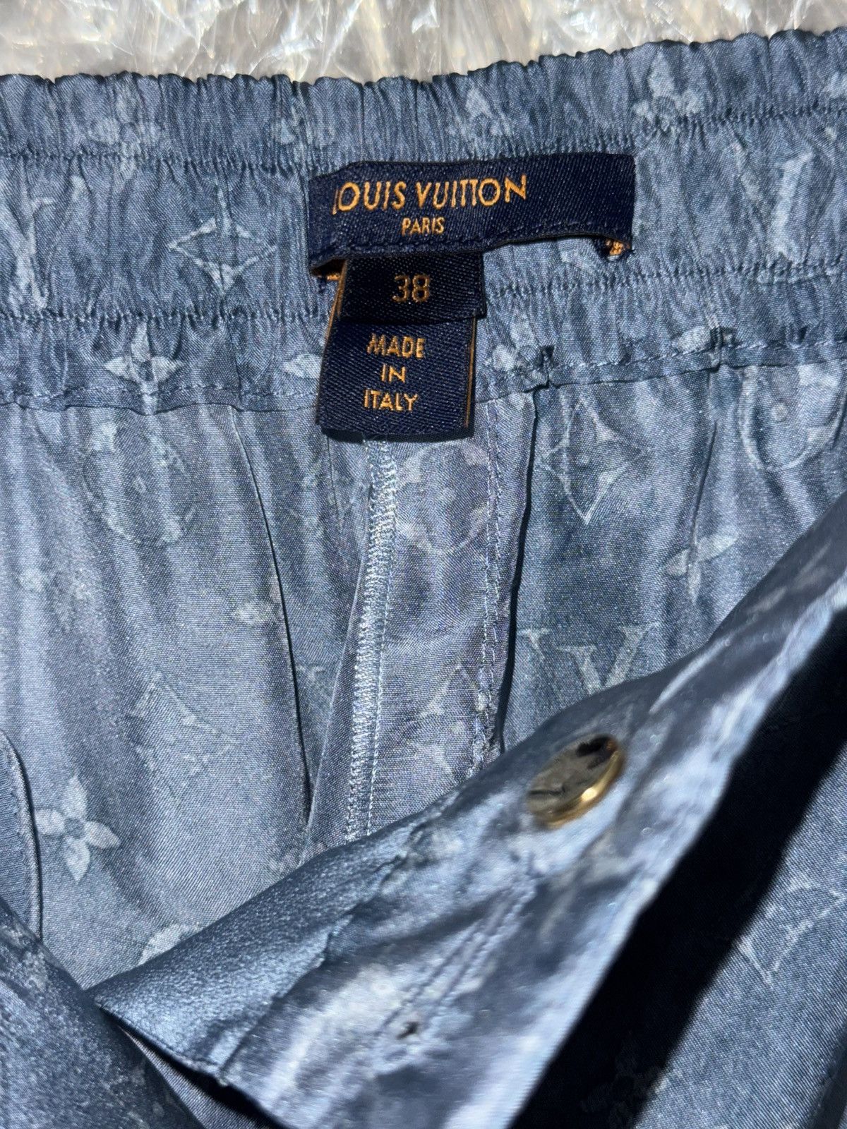 Louis Vuitton Louis Vuitton SS21 Washed Silk Monogram, IT38 Size 26" / US 2 / IT 38 - 4 Thumbnail