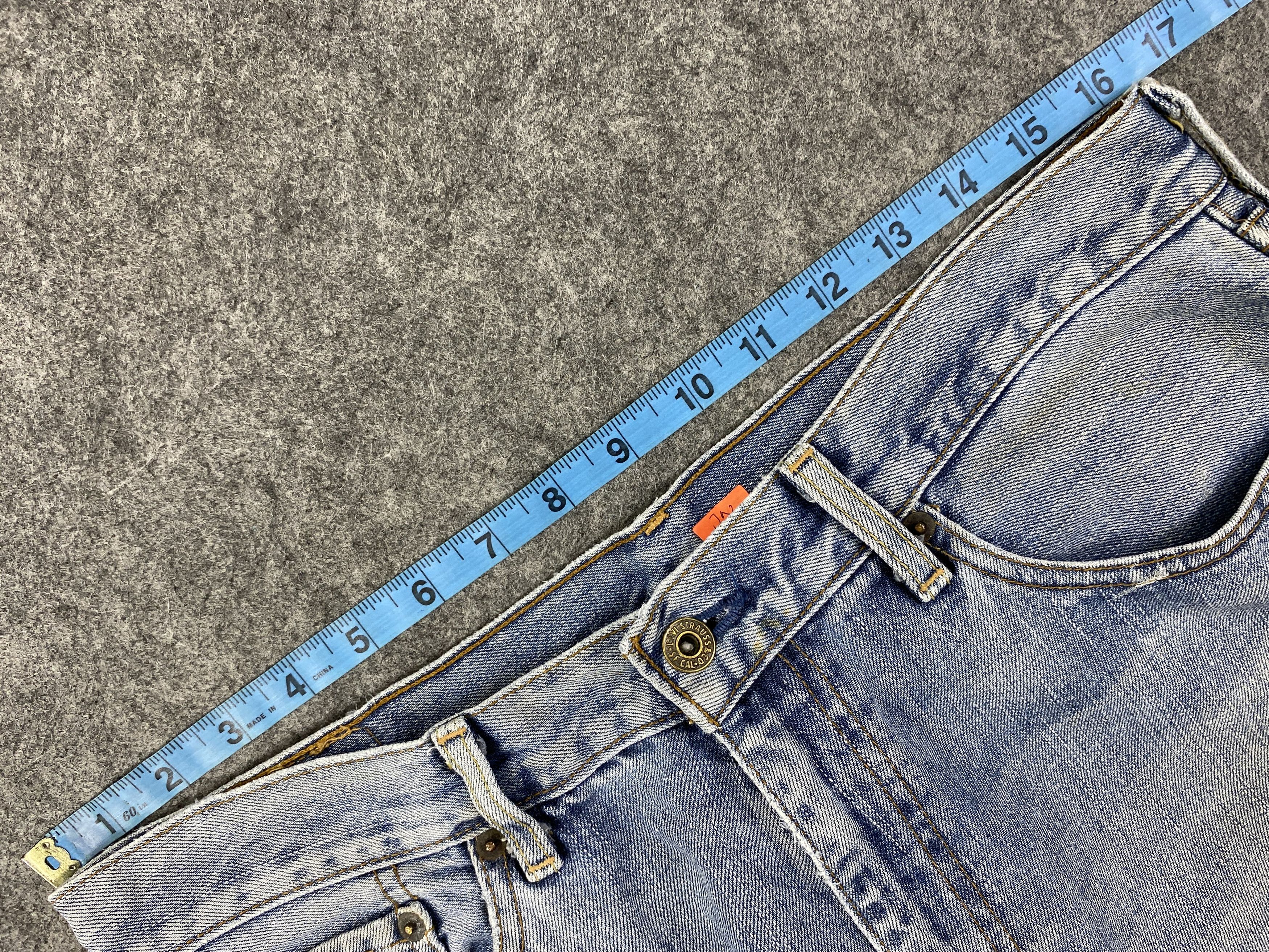 Levi's Light Blue Wash Vintage Levi's 502 33x33.5 Denim -JN2025 Size US 33 - 5 Thumbnail