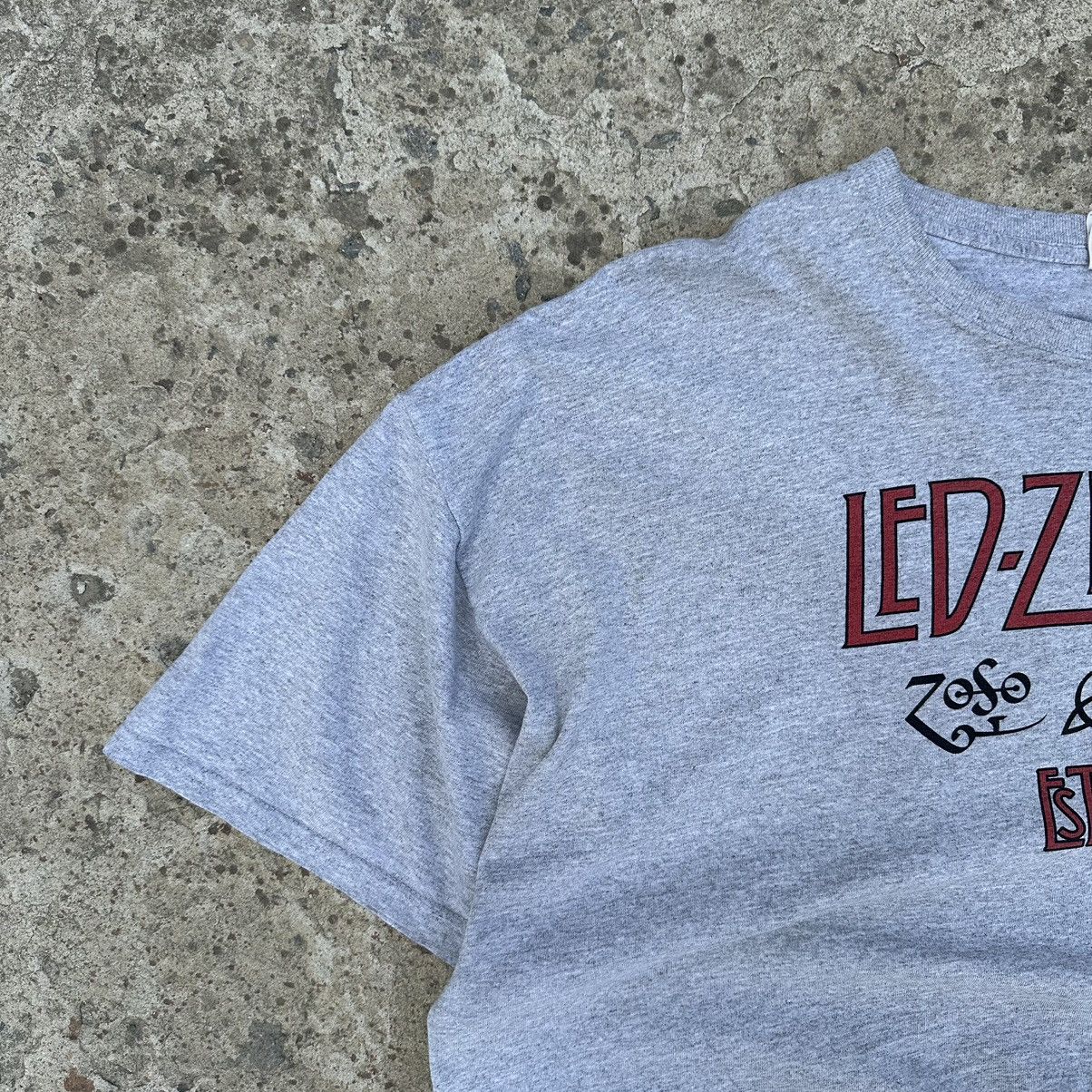 Vintage Vintage T-shirts LED Zeppelin Big Logo Rock Band Tee 00s Y2K Size US XXL / EU 58 / 5 - 5 Thumbnail