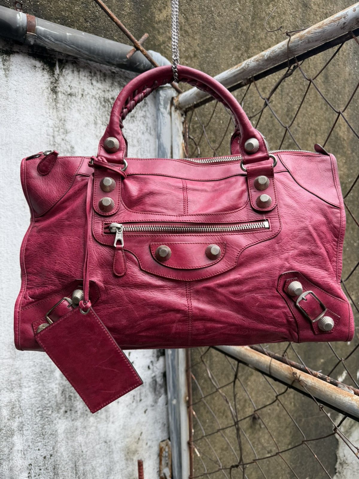 Balenciaga Balenciaga giant 19 motorcycle city bag red | Grailed