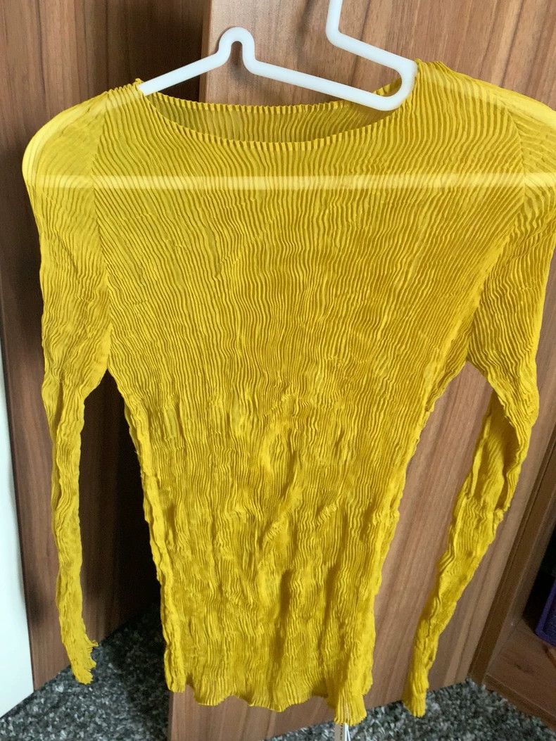 Issey Miyake Issey Miyake Yellow see-through wicker long sleeves Size M / US 6-8 / IT 42-44 - 1 Thumbnail