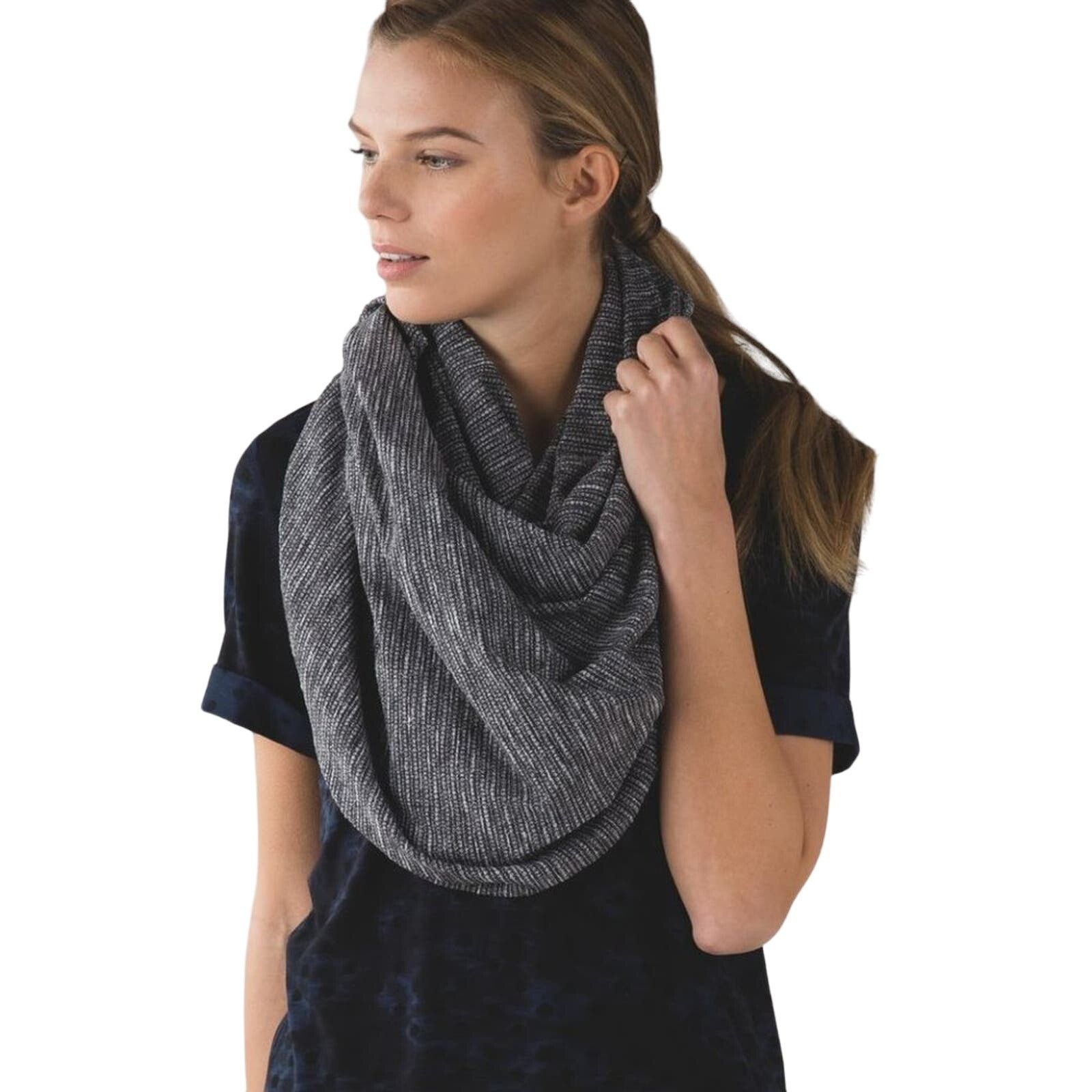 Lululemon LULULEMON Vinyasa Scarf Rulu Coco Pique Black White One Size Size ONE SIZE - 2 Thumbnail