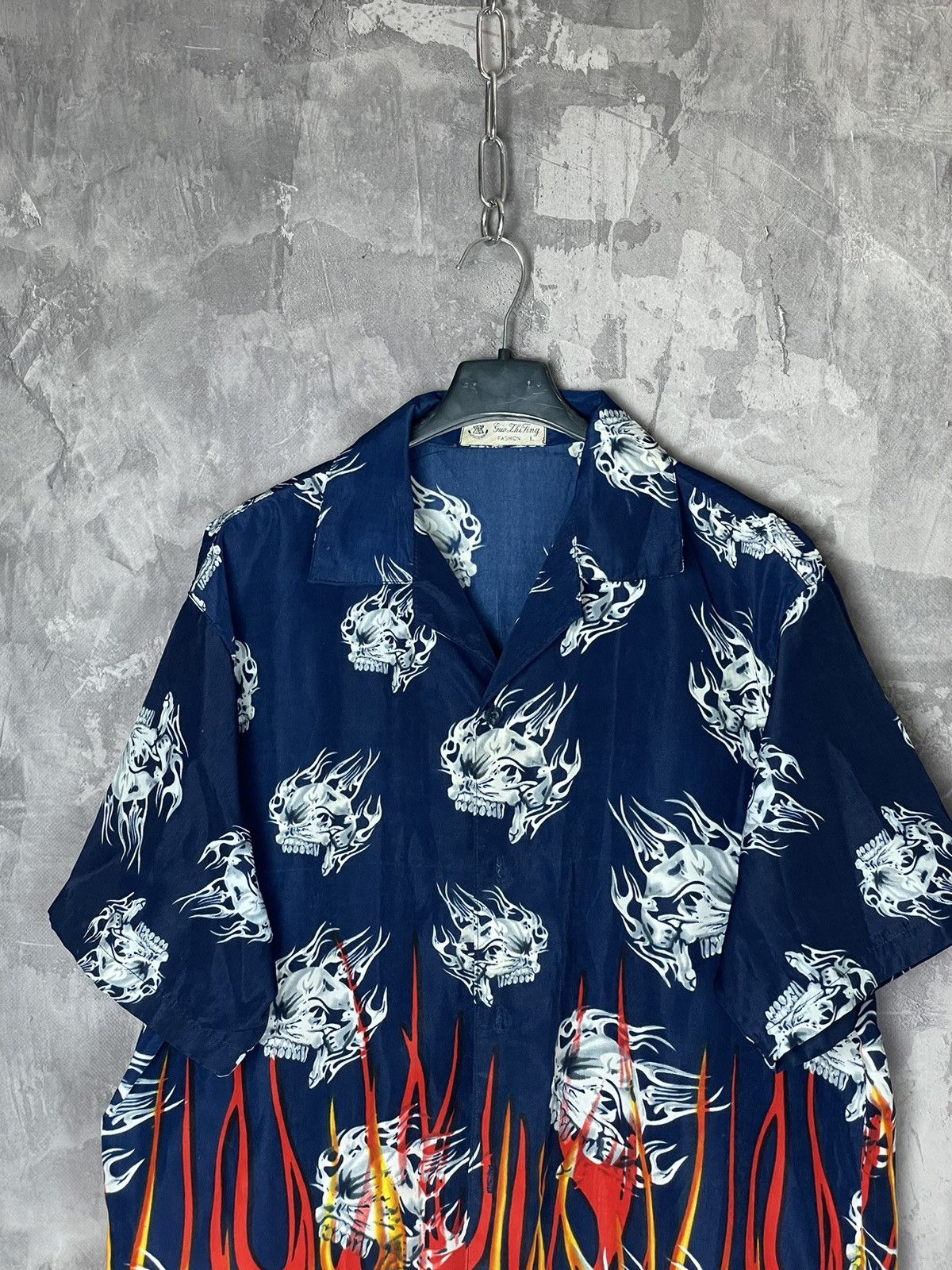 Japanese Brand × Vintage Vintage Y2K Avantgarde Rare Tribal Fire Head Hawaiian Shirt Size US L / EU 52-54 / 3 - 2 Thumbnail