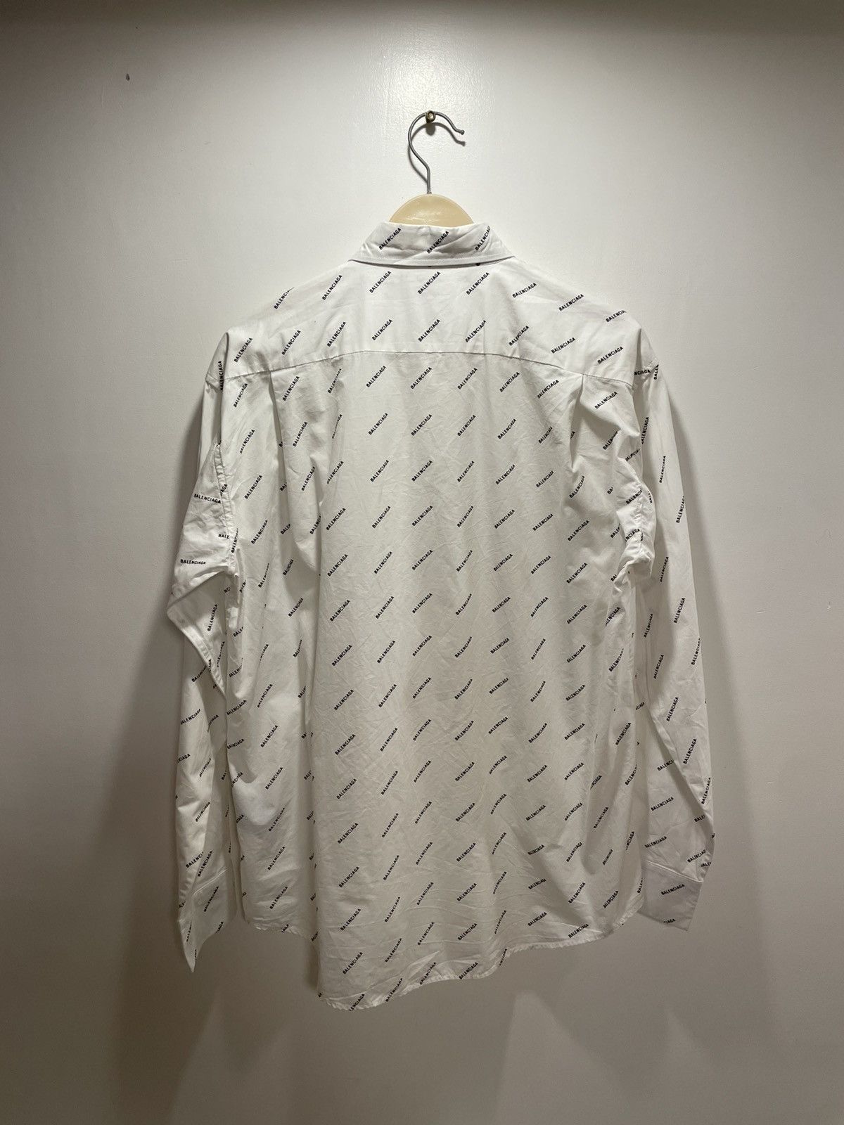 Balenciaga Balenciaga All-Over Logo Shirt Size US L / EU 52-54 / 3 - 11 Thumbnail