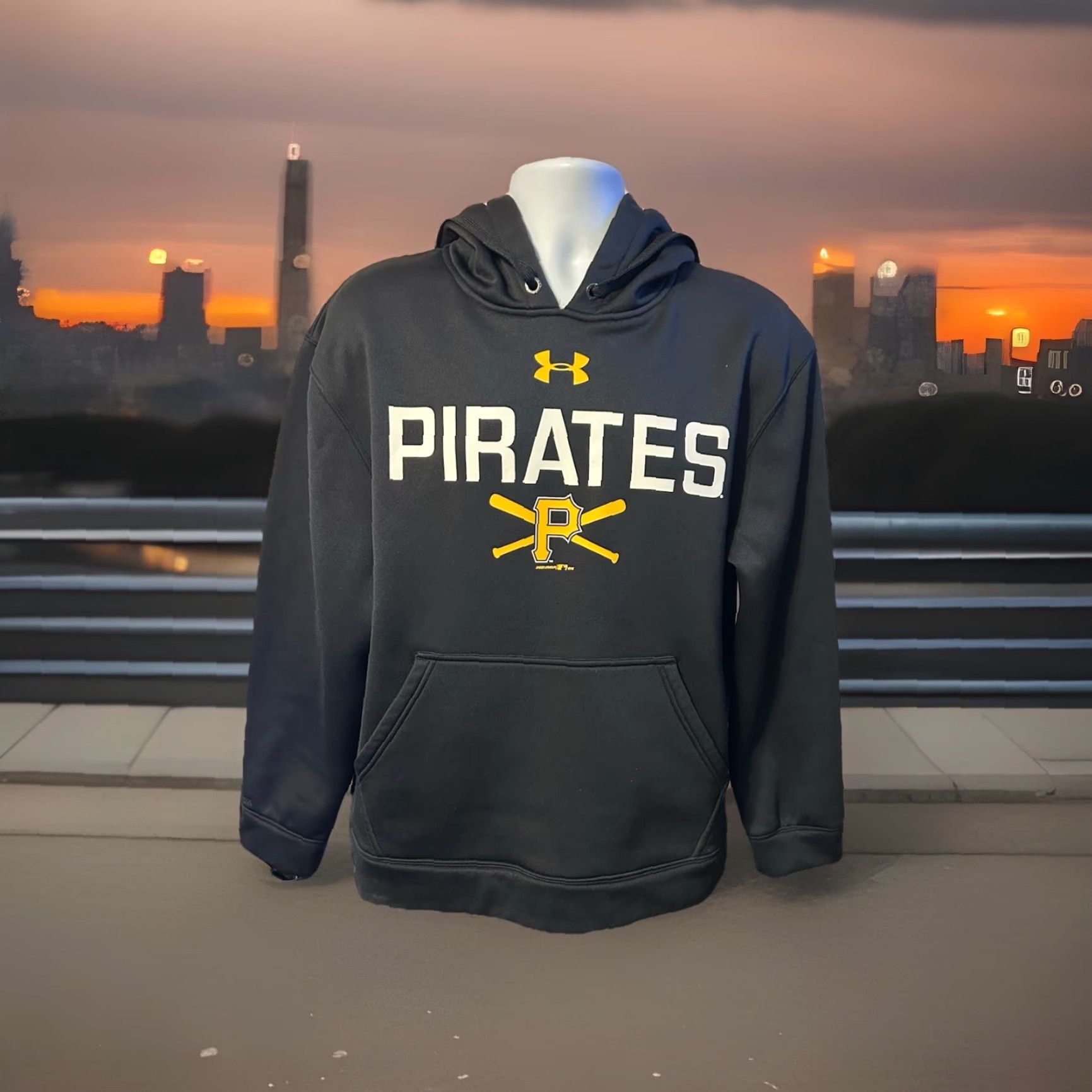 Under Armour Pittsburgh Pirates Under Armour Hoodie Adult Medium Black Drawstring Hooded Zip Pullover Logo MLB Branded Worn 2015 Size US M / EU 48-50 / 2 - 6 Thumbnail