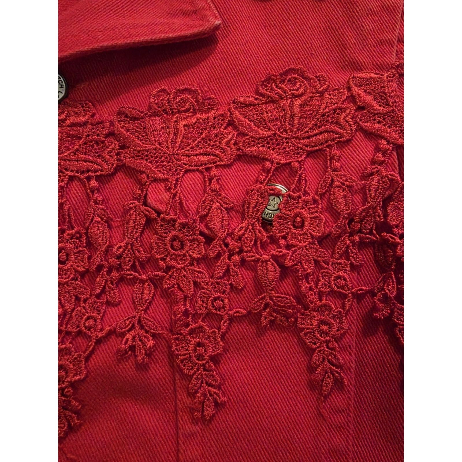 Vintage VINTAGE Watch LA Women's Denim Vest Short Sleeveless Red Embroidered Rose Lace 90s Western Casual Womens Medium Size M / US 6-8 / IT 42-44 - 3 Thumbnail