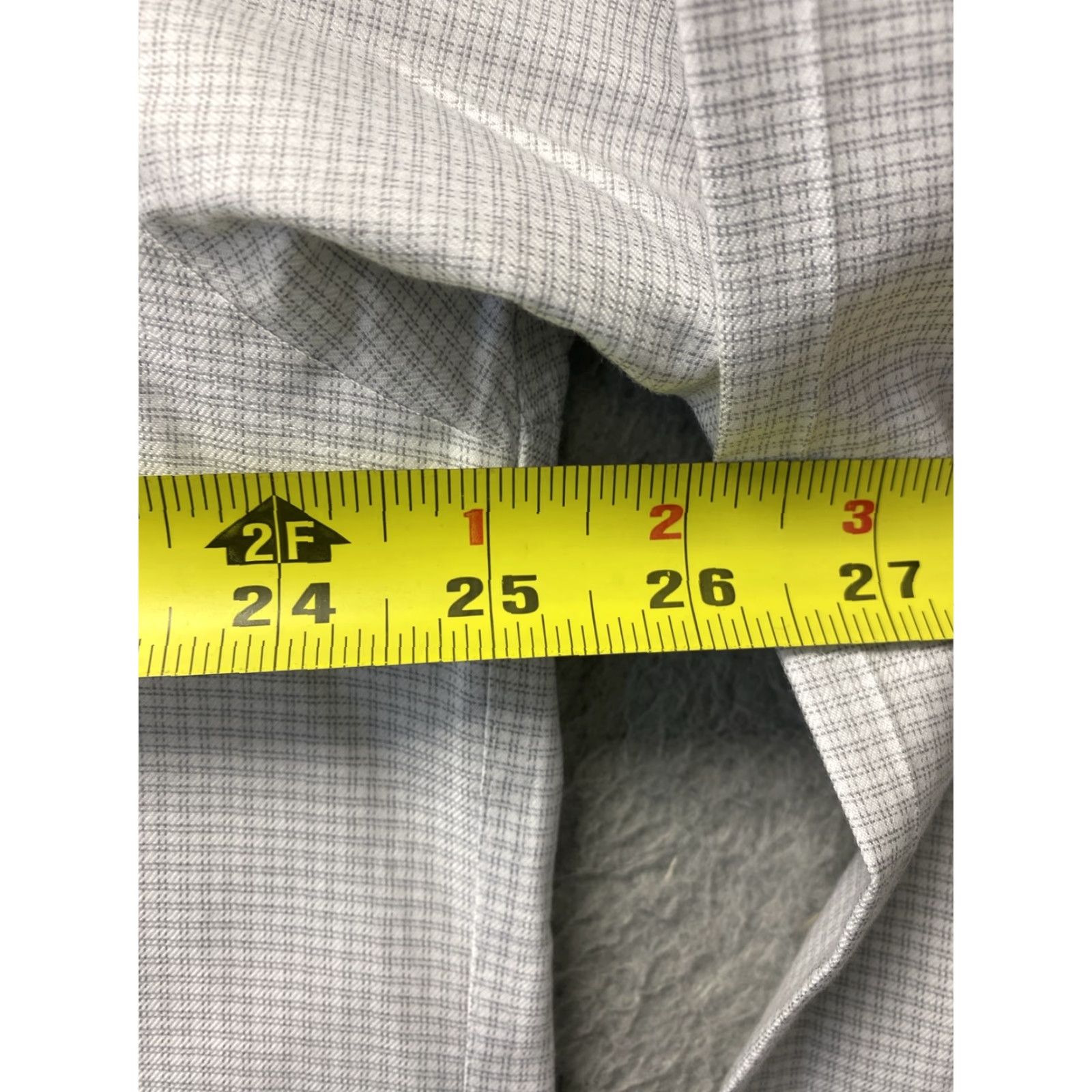 Vintage VINTAGE Jos A Bank Classic Long Sleeve Button Up Shirt Men's 16.5 34 Gray Check /80-99 Size US L / EU 52-54 / 3 - 6 Thumbnail