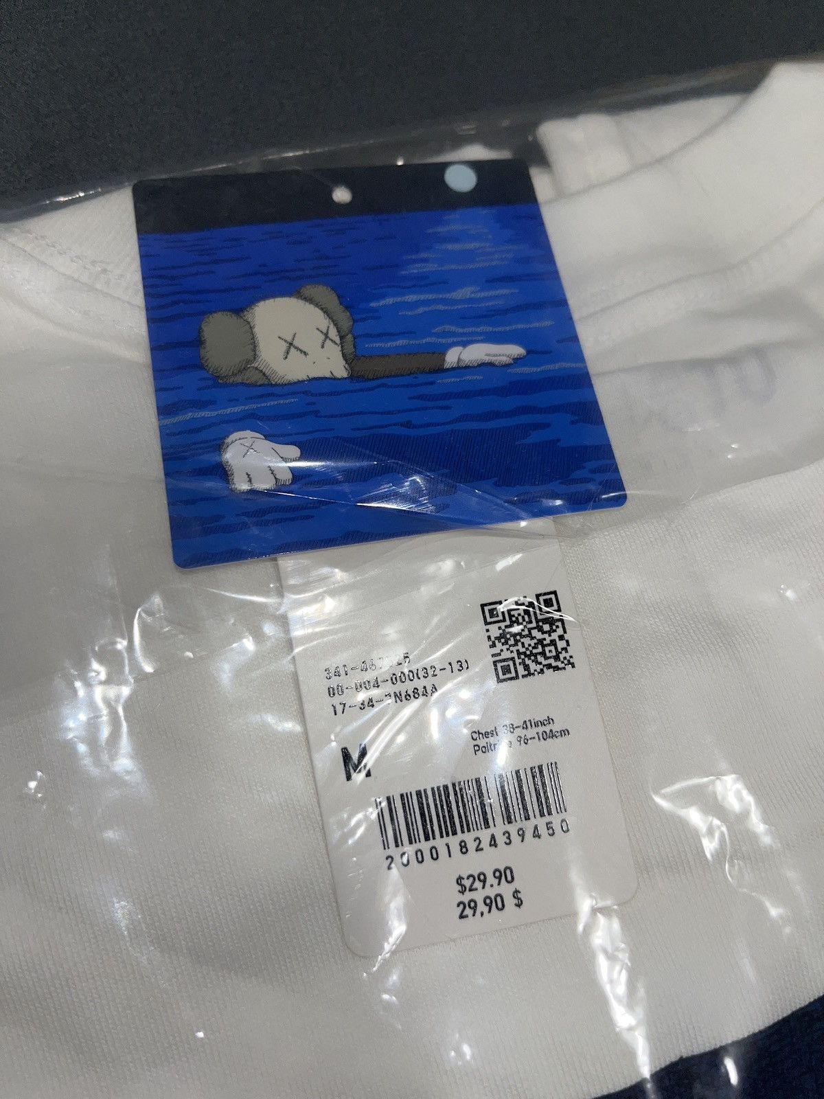 Kaws × Uniqlo Kaws x Uniqlo T-Shirt Size US M / EU 48-50 / 2 - 2 Thumbnail