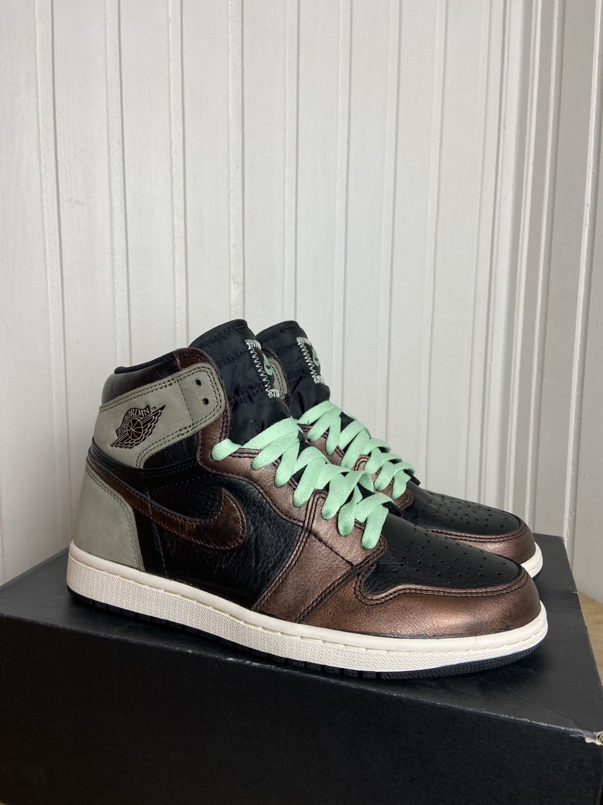 Jordan Retro High Light Army Rust Shadow Patina 8US