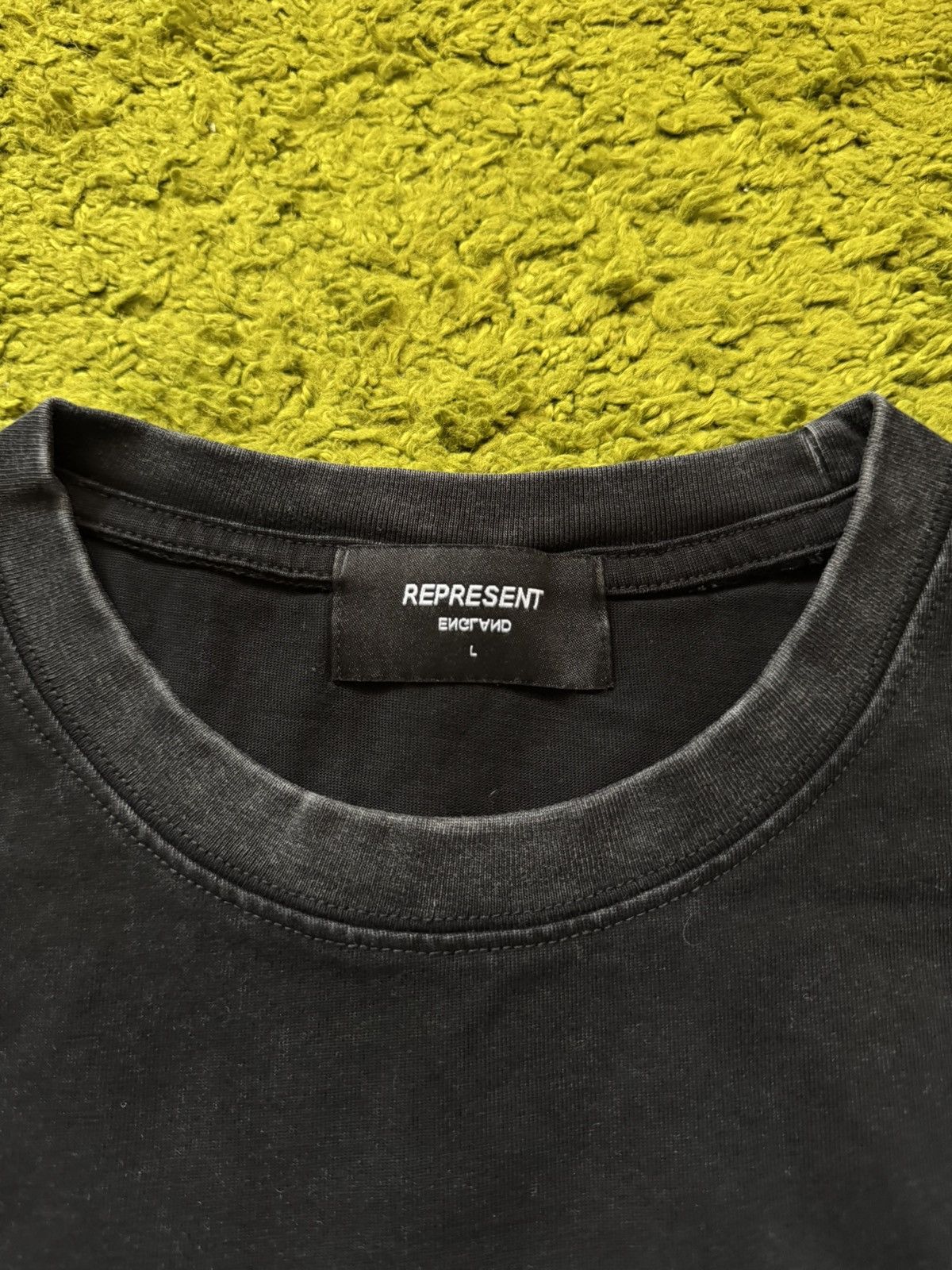 Represent Clo. Represent graphic logo t-shirt Size US L / EU 52-54 / 3 - 5 Thumbnail