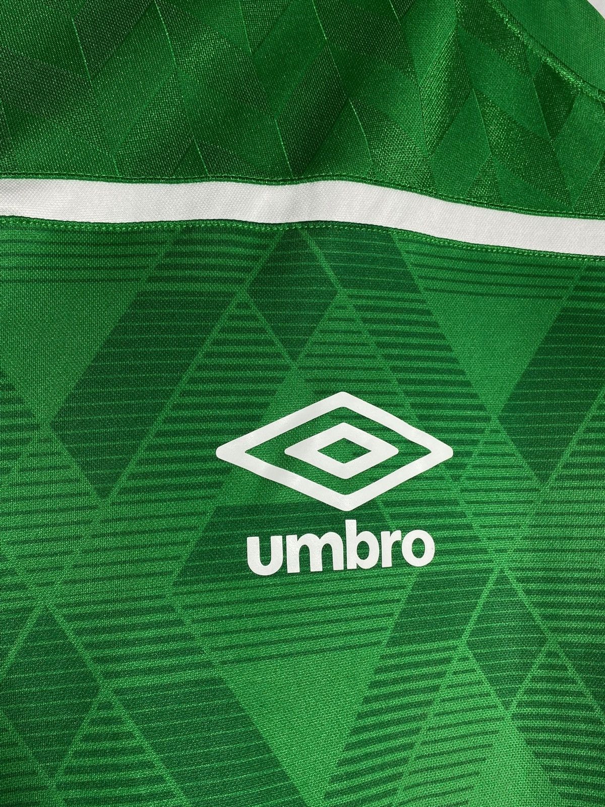 Umbro Umbro Chapecoense FC 2020 Home Football Shirt Size US L / EU 52-54 / 3 - 4 Thumbnail
