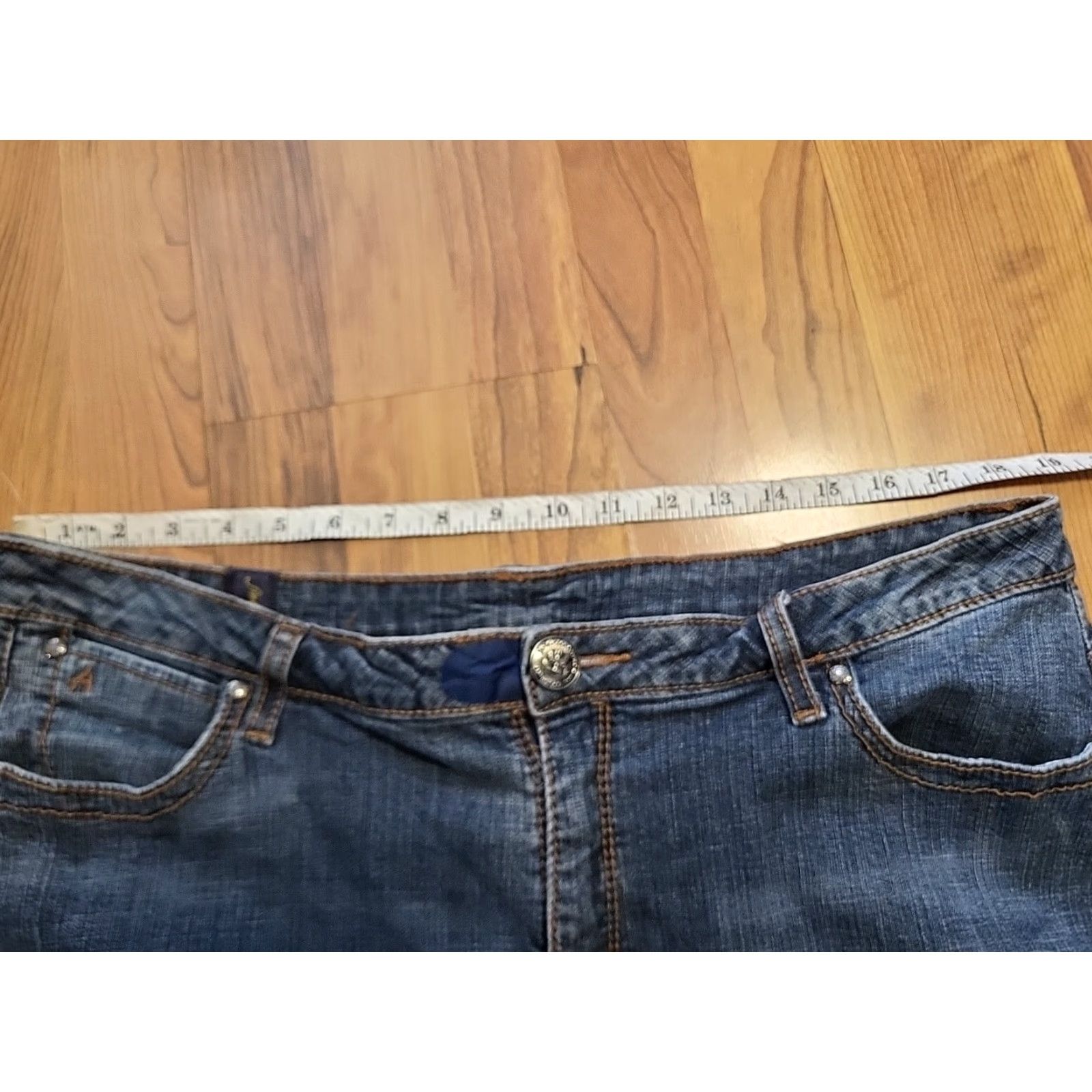 Vintage VINTAGE Aura Bootcut Jeans Women 18 Sht Embroidered Wrangler Blue Jeans Womens 18 Boys Girls? Size 40" / US 18 - 7 Thumbnail