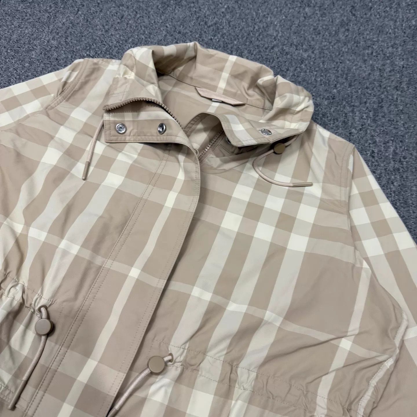 Burberry Burberry 23SS milktea check turtleneck coat UK6 new Size XS / US 0-2 / IT 36-38 - 3 Thumbnail