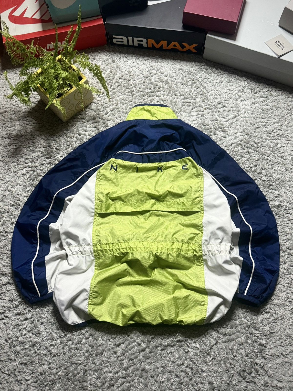 Nike 90s Nike Rare Jacket Big Logo Vintage Drill Streetwear Shox Size US M / EU 48-50 / 2 - 3 Thumbnail